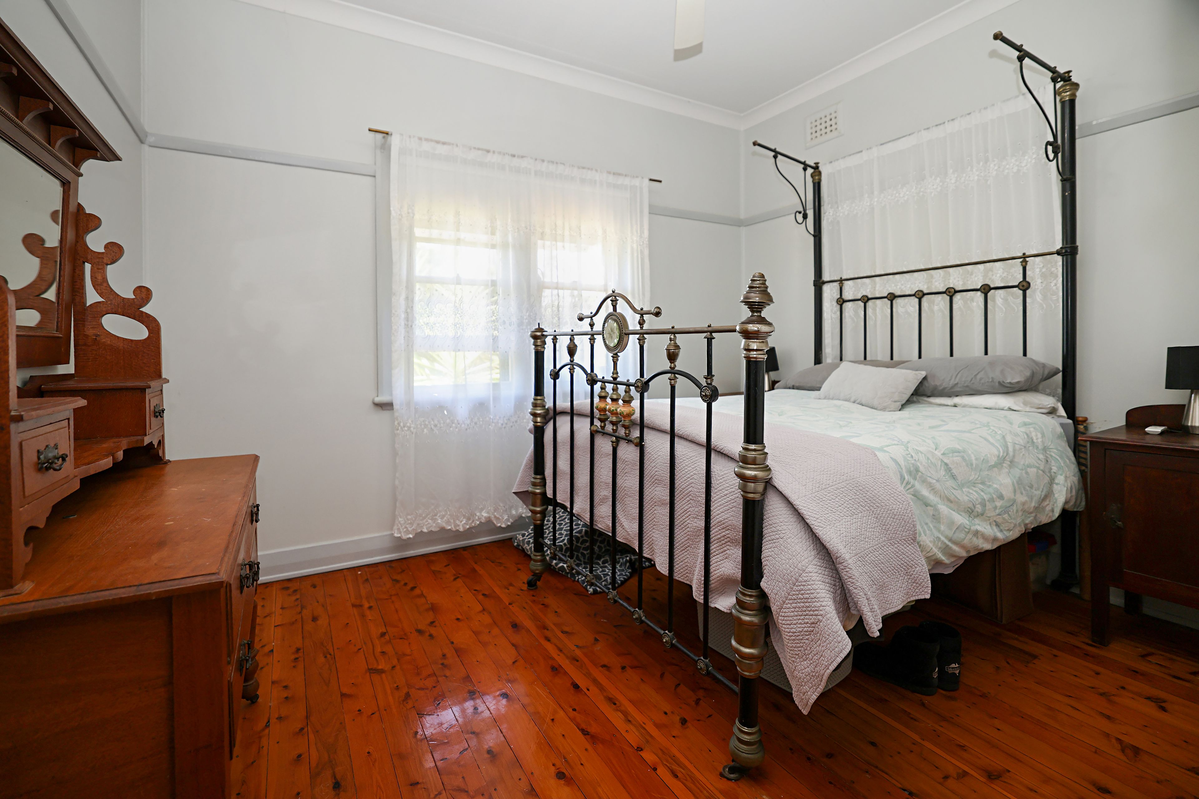 227 Myall Street — photo 15 of 30
