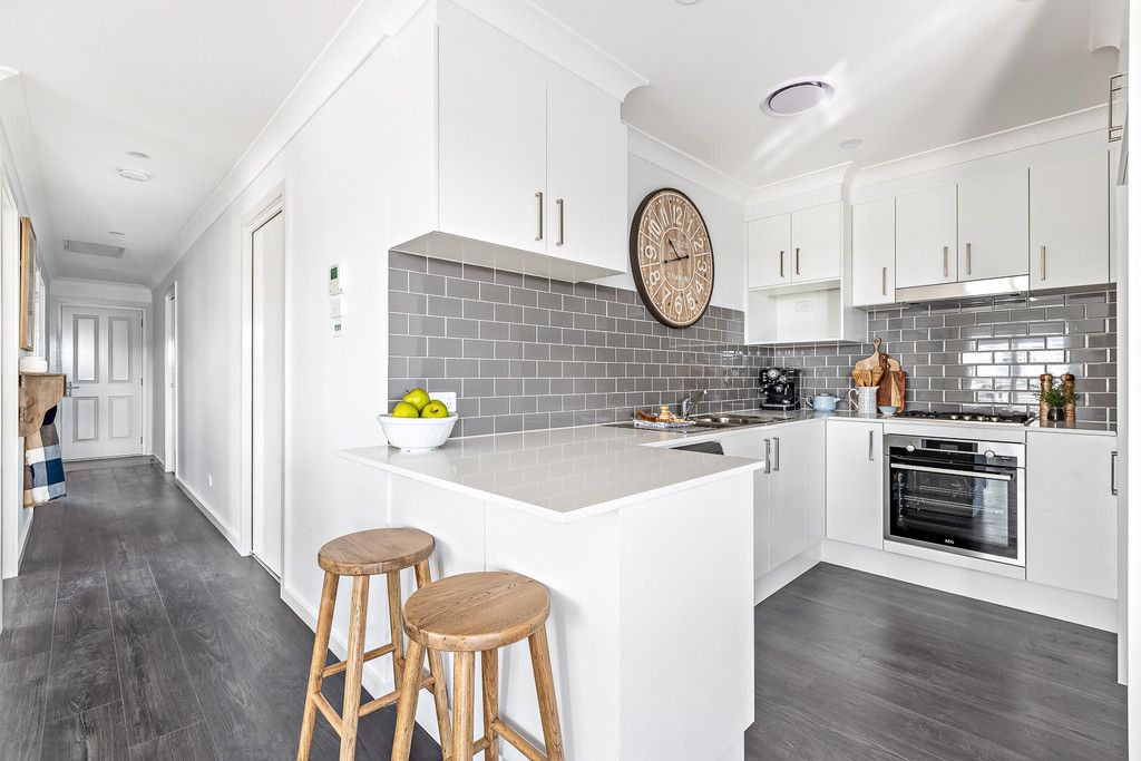 12 Wattlebird Crescent, ELERMORE VALE, NSW 2287