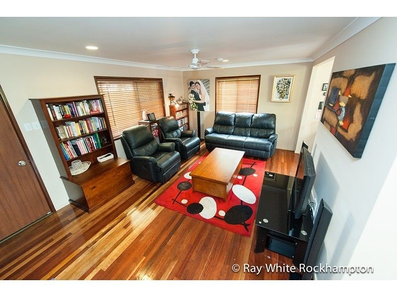 11 Agnew Avenue, Norman Gardens, QLD 4701