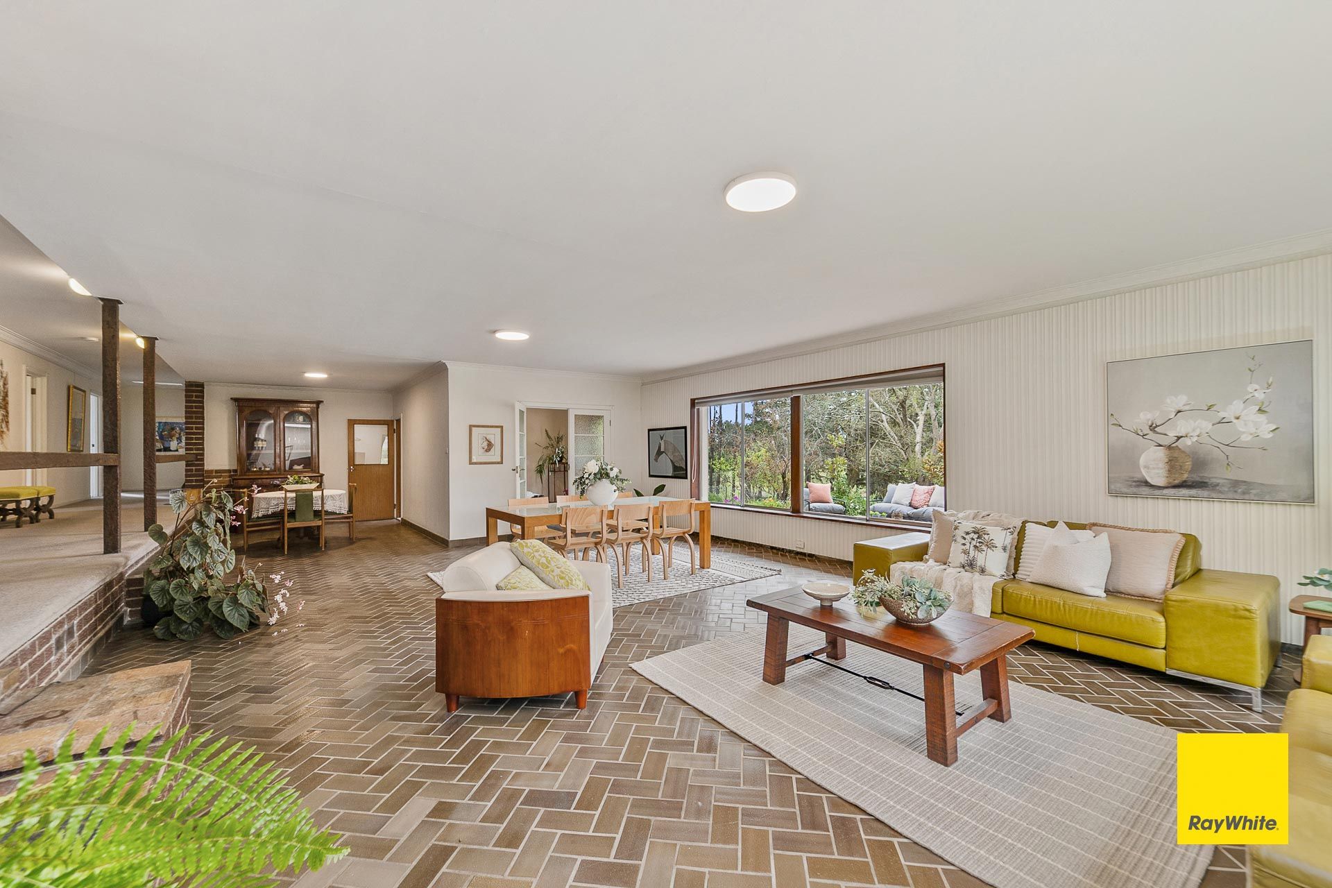 3837 Kings Highway — photo 4 of 28