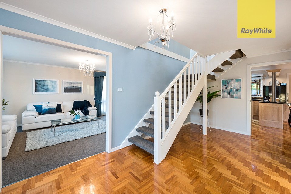 38 FLAMINGO Drive, Wantirna South, VIC 3152
