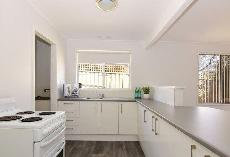 2/143 Cambewarra Road, Bomaderry, NSW 2541