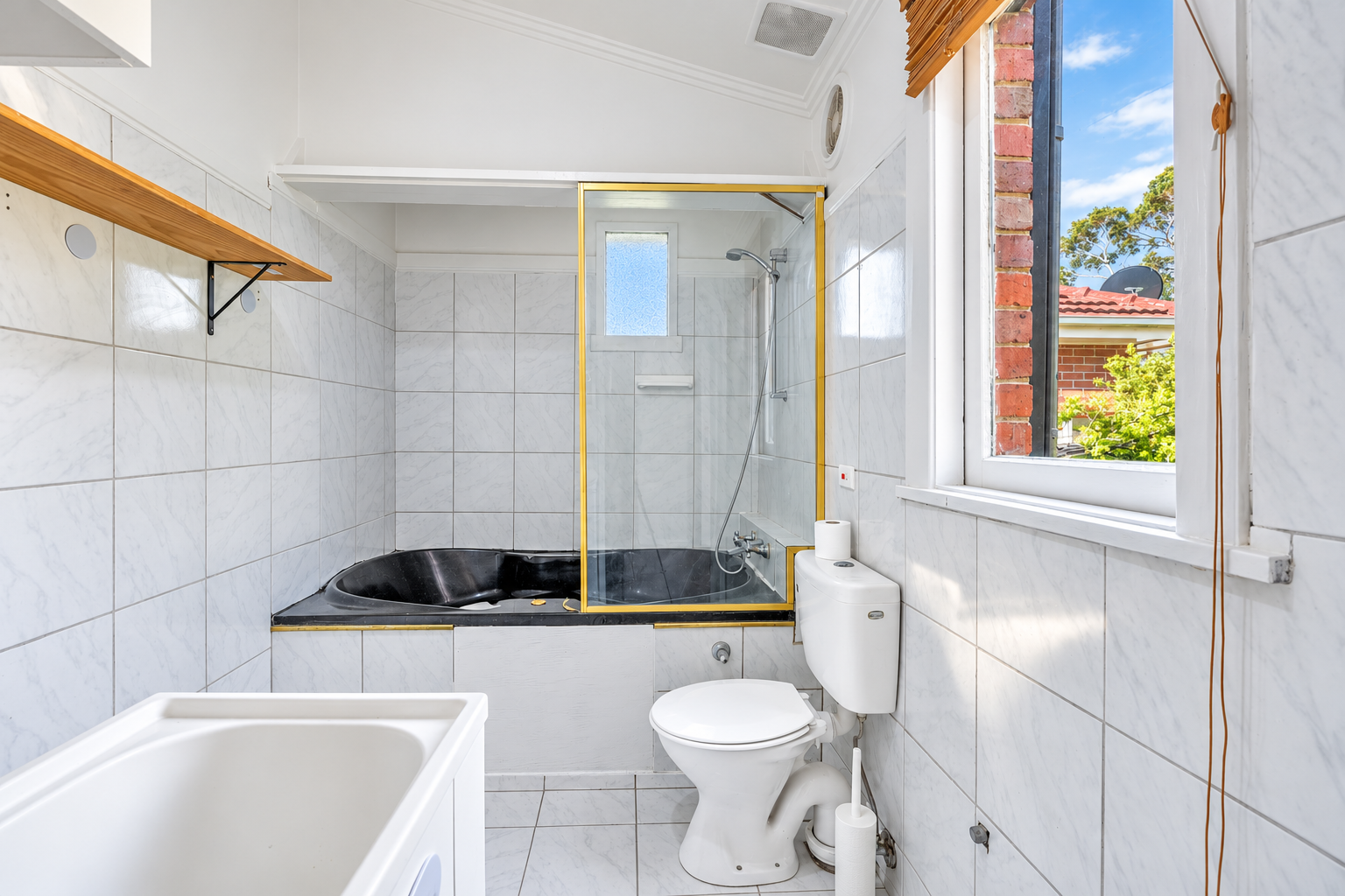 18 Barry Street — photo 11 of 14