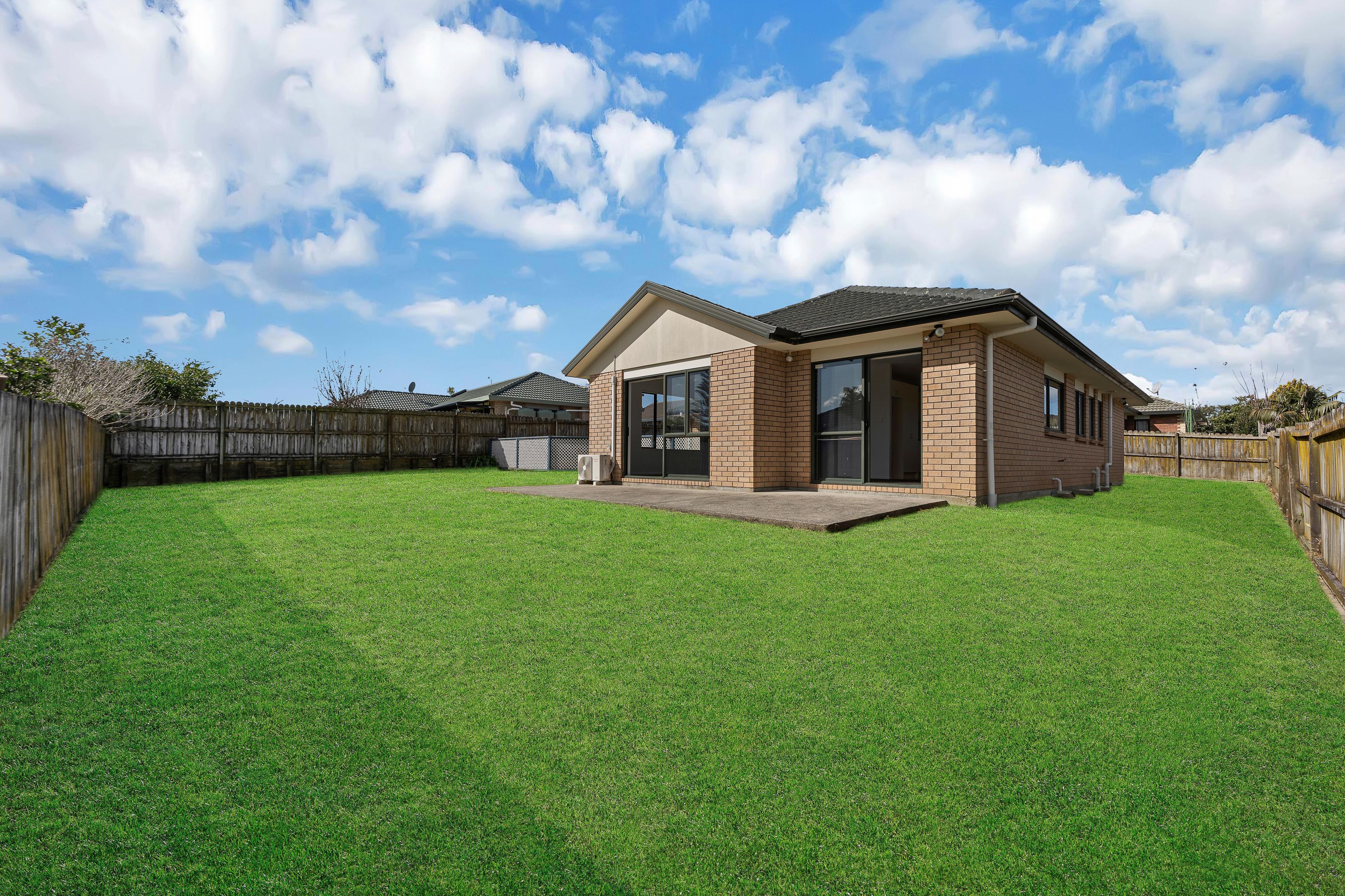 15 Broadhurst Road, Flat Bush, Manukau City