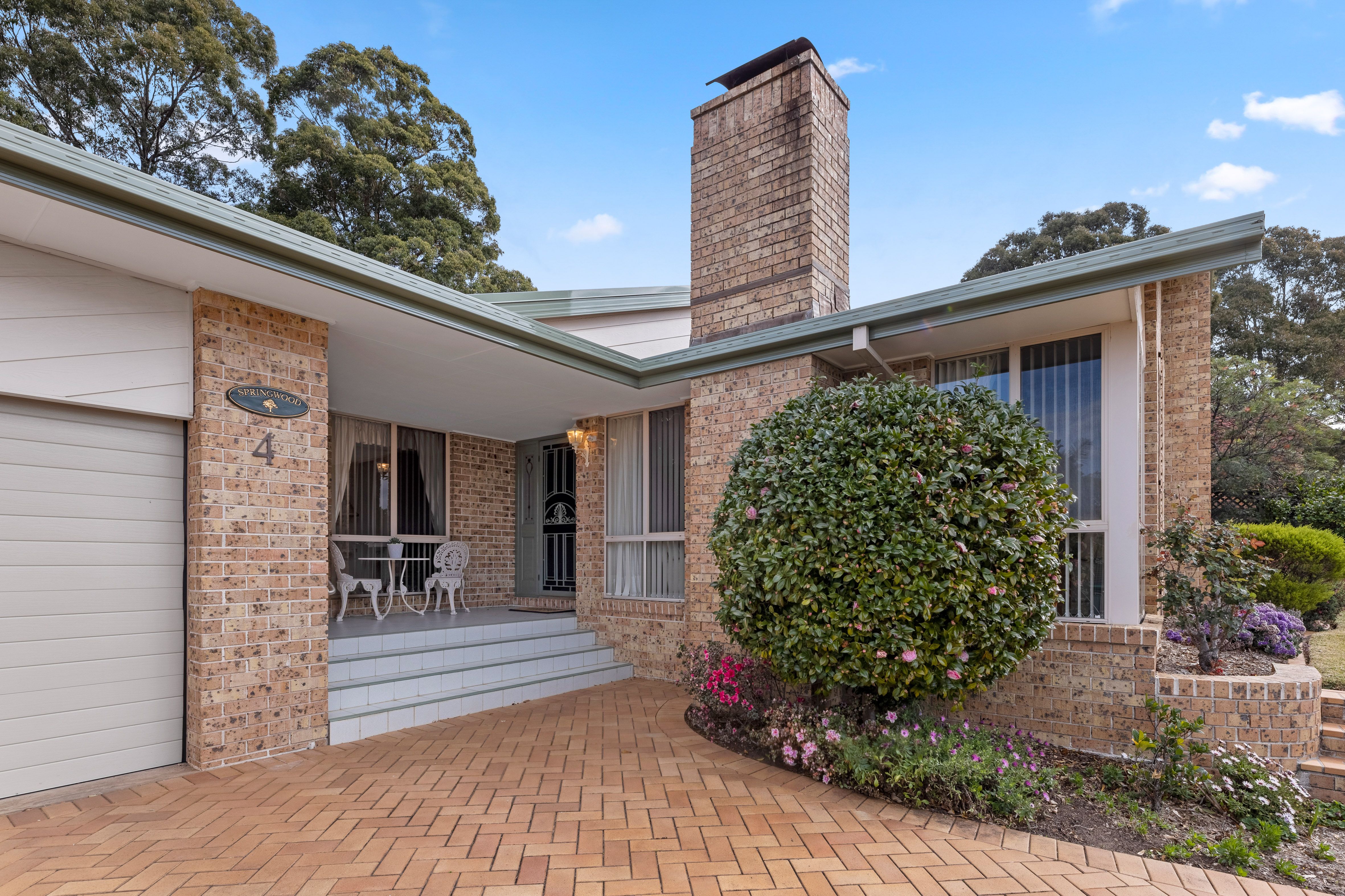 4 Fern Circuit East, Menai, NSW 2234
