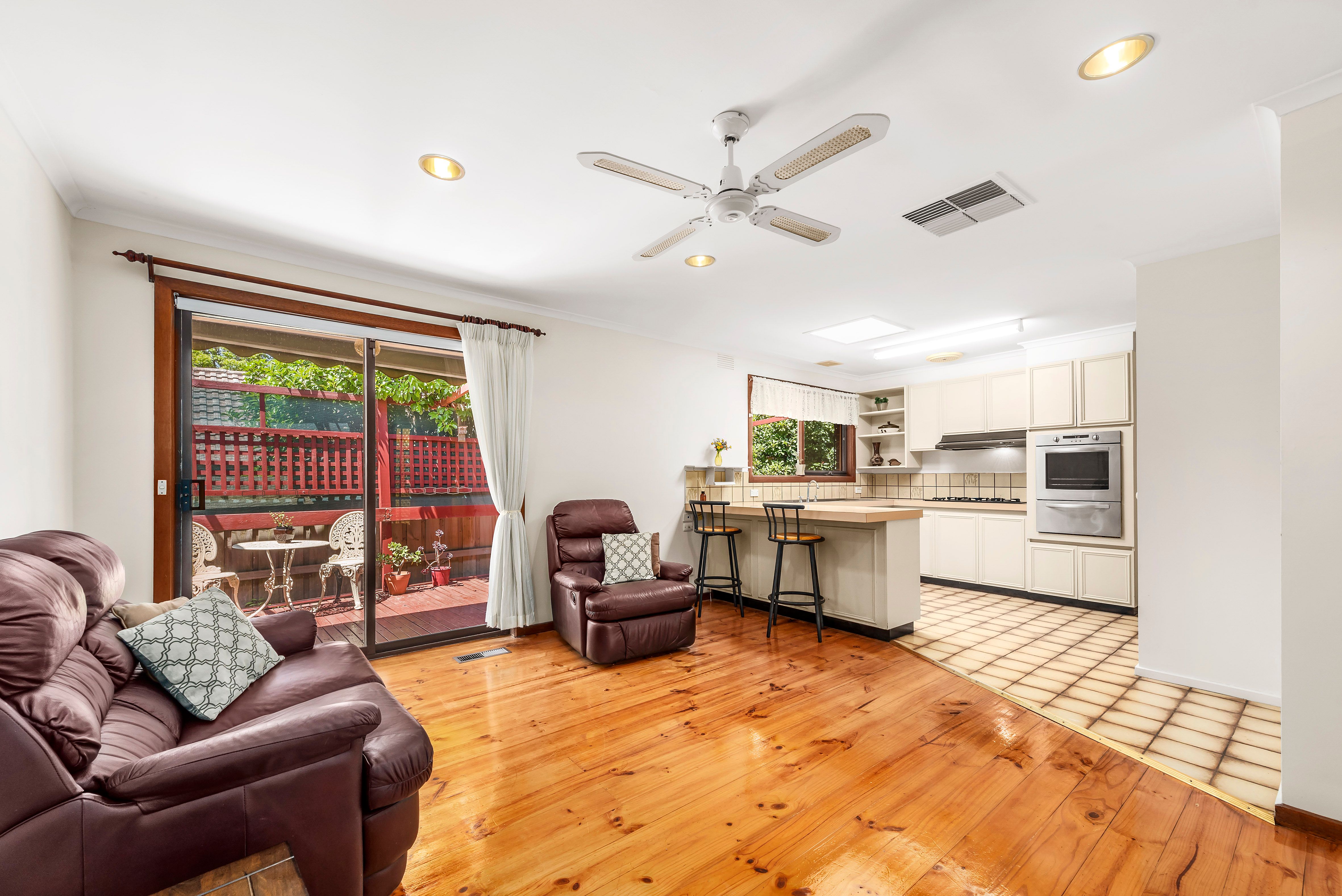 11 Old Orchard Drive, Wantirna South, VIC 3152
