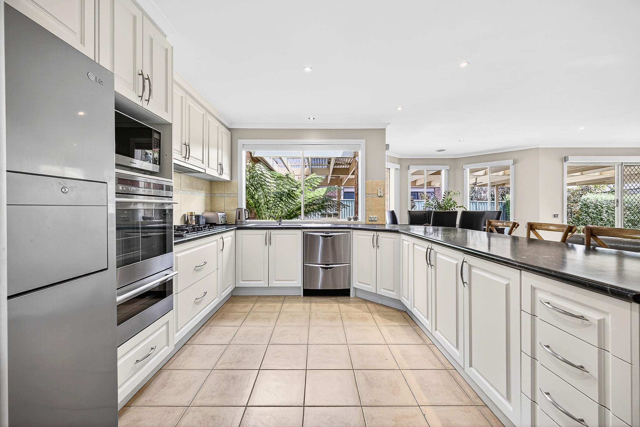 12 Woodchase Court, Cranbourne East, VIC 3977