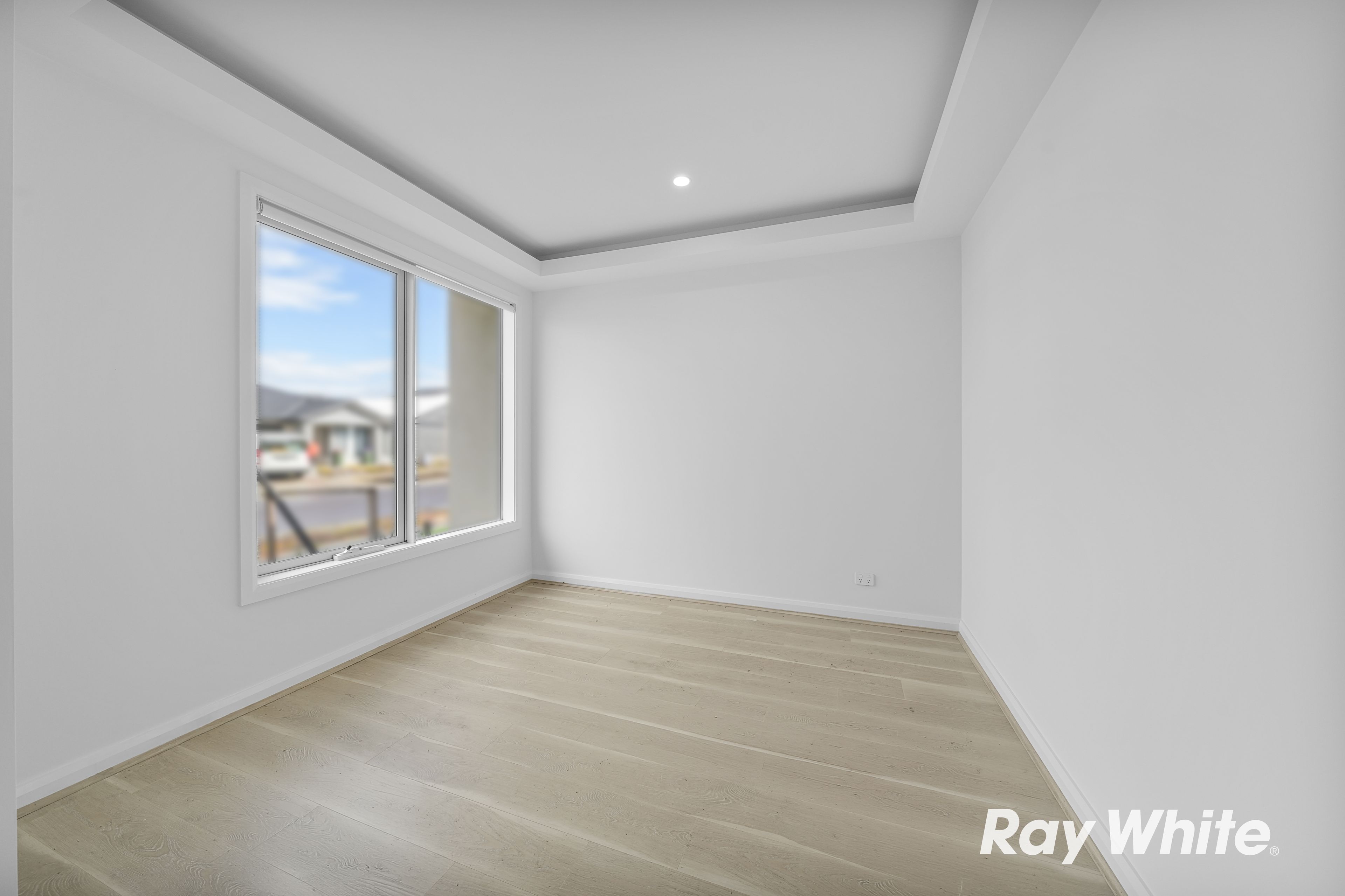 4 SYLVESTRIS Drive — photo 3 of 22
