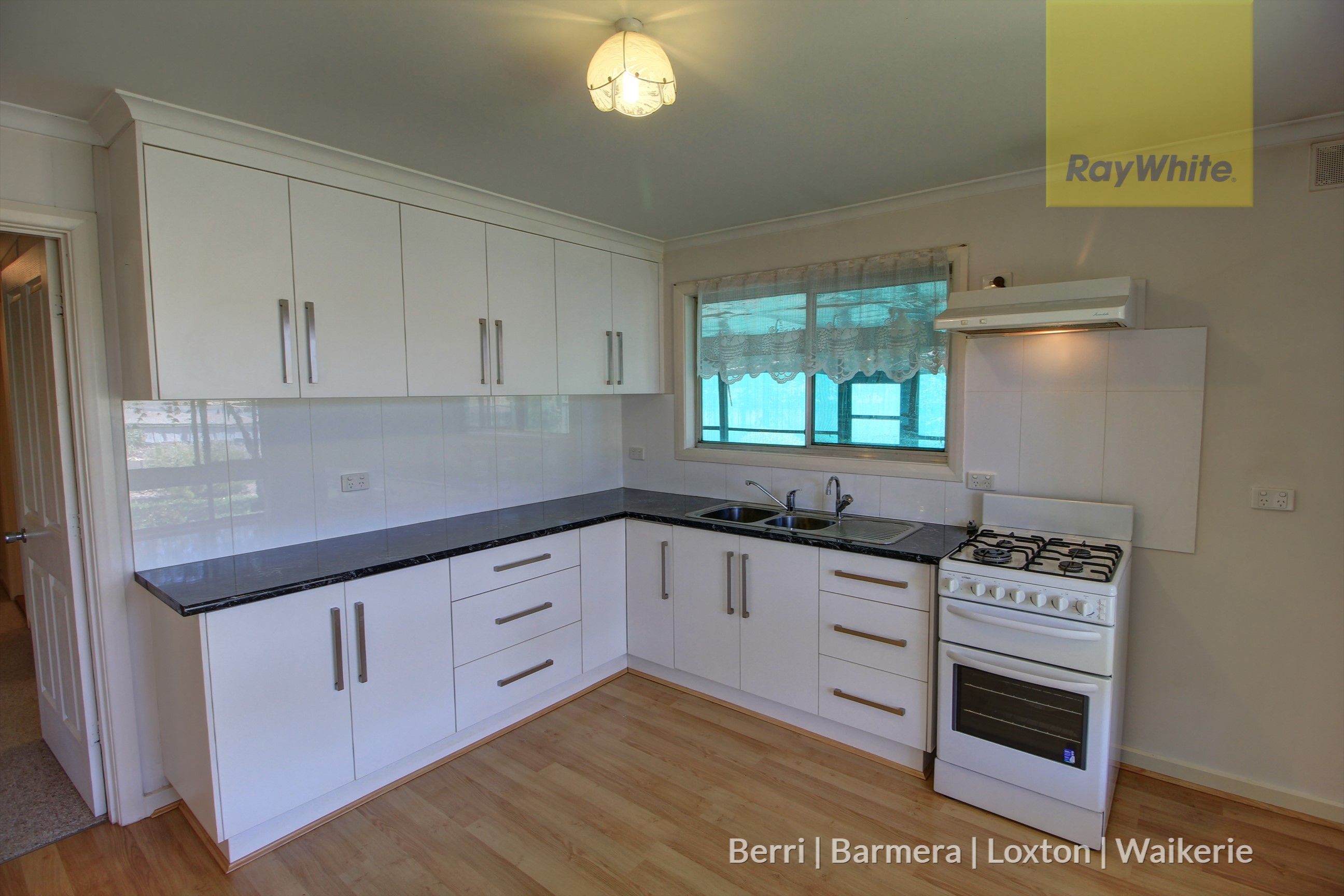 70 Tobruk Terrace, Loxton, SA 5333