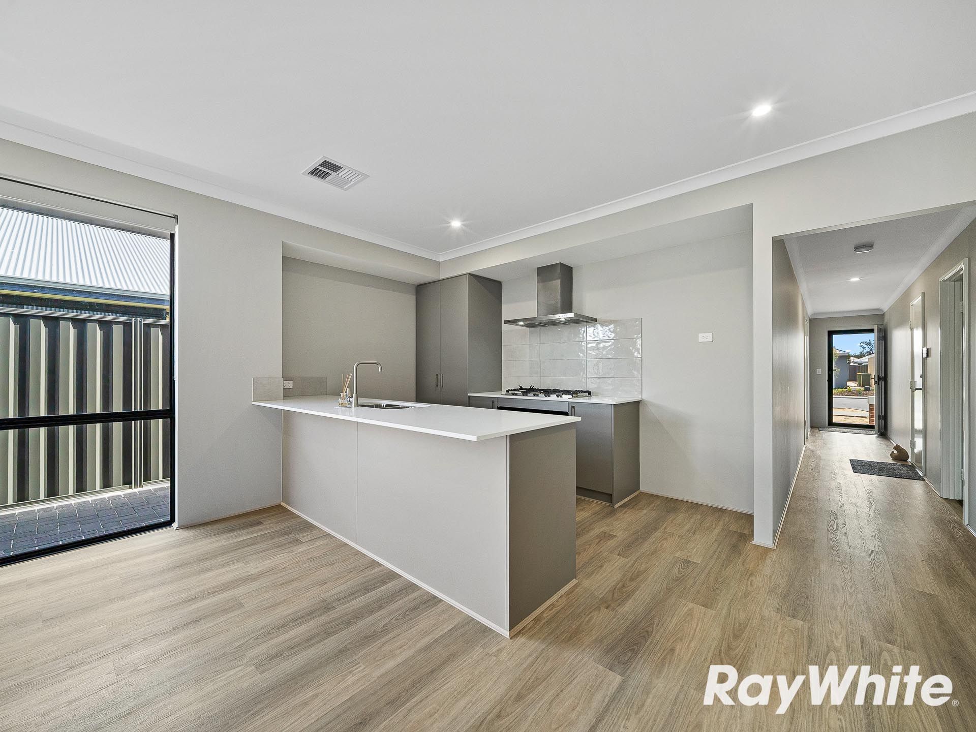 40 Swanson Loop, Coodanup, WA 6210