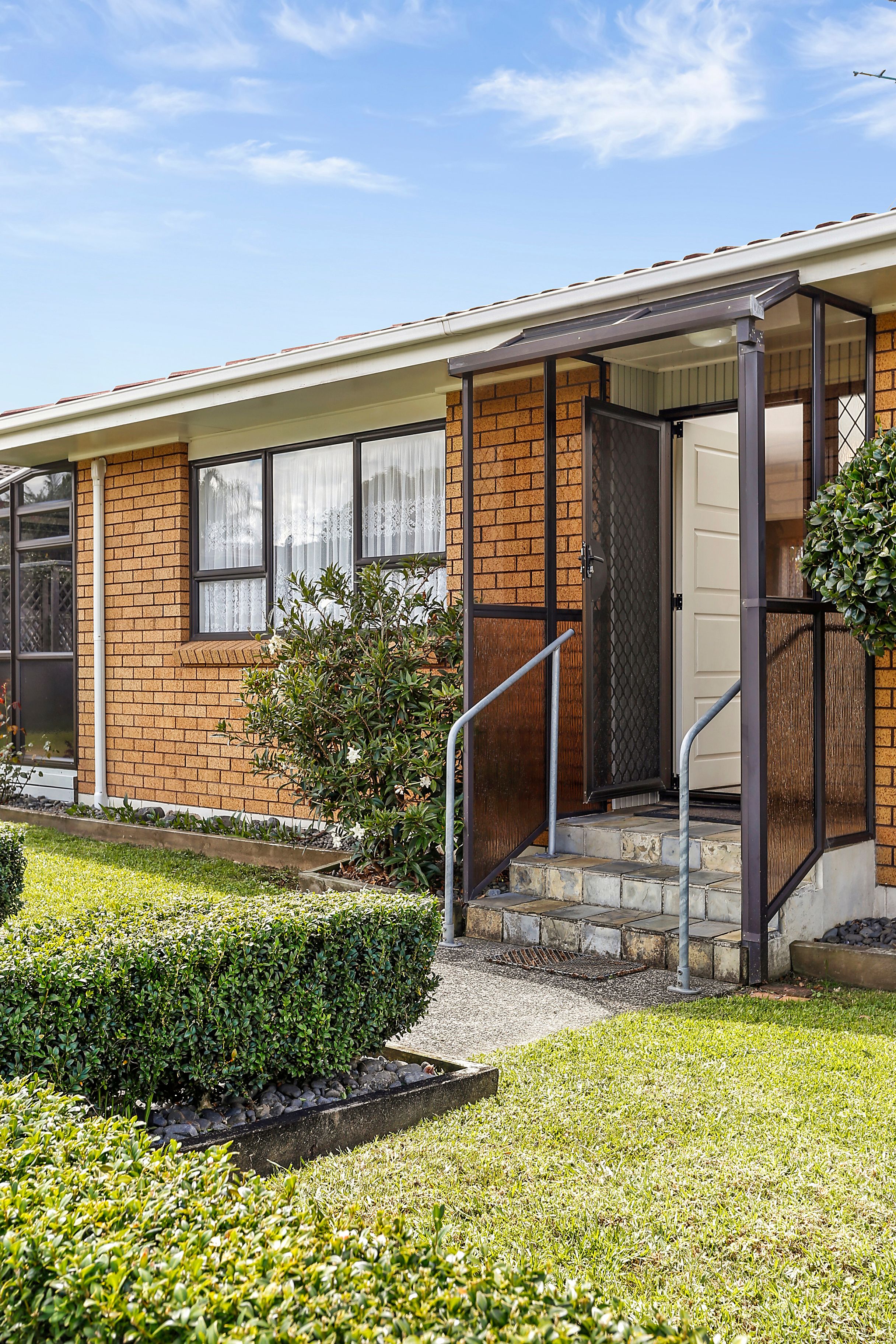6 Tate Grove, Half Moon Bay, Manukau City