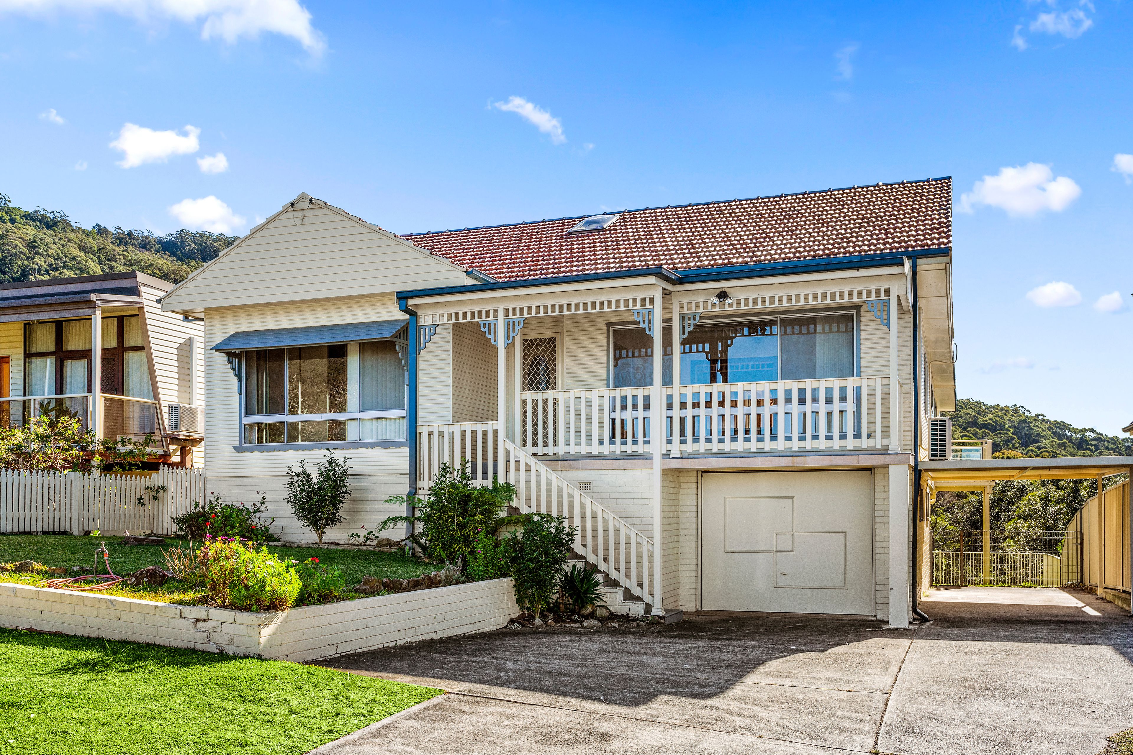 82 Gahans Avenue, Woonona NSW 2517