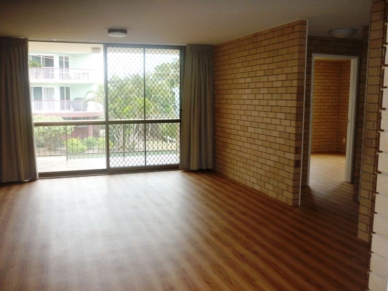 1/33 Kennedy Parade, Golden Beach, QLD 4551