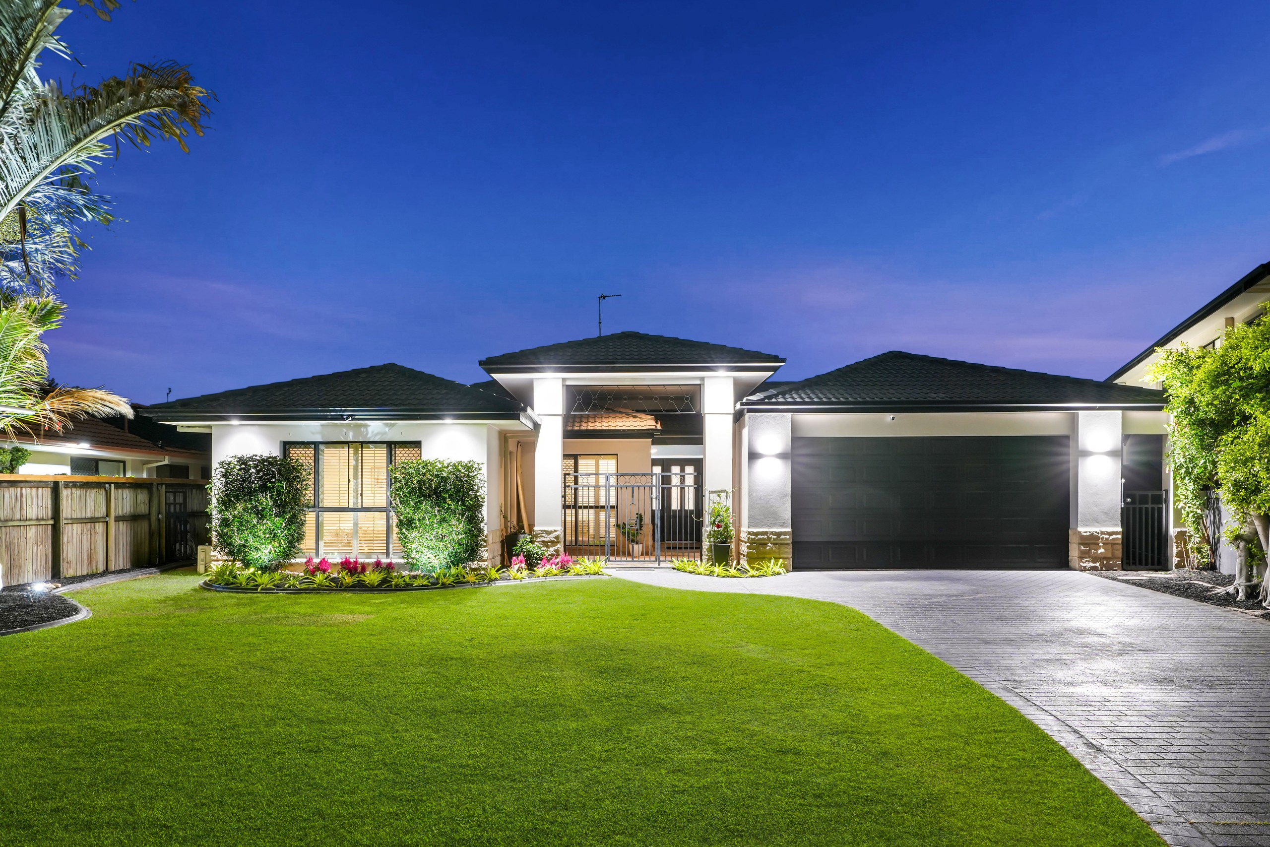 6 Crozet Court, Burleigh Waters, QLD 4220