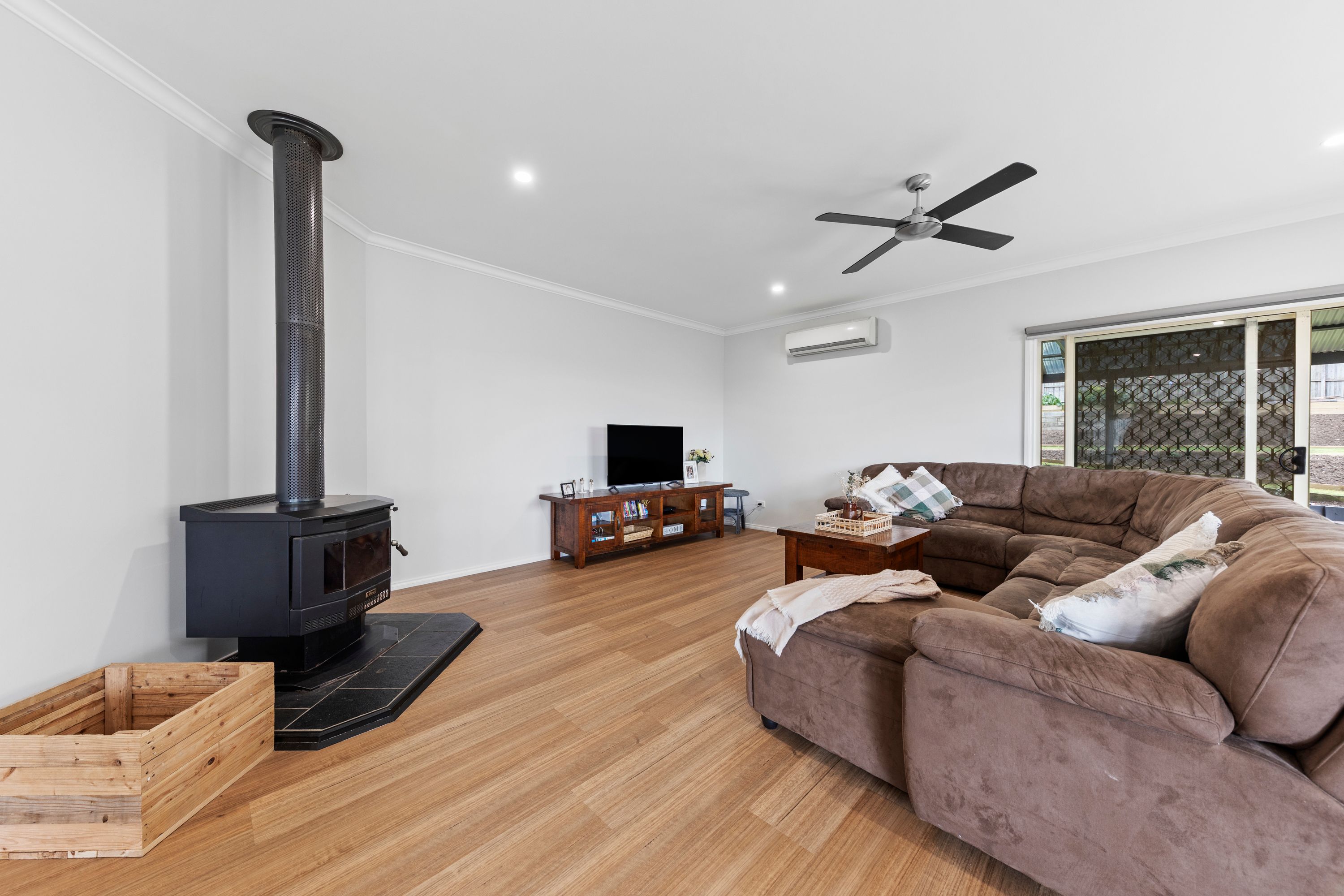 20 Overland Rise — photo 10 of 30