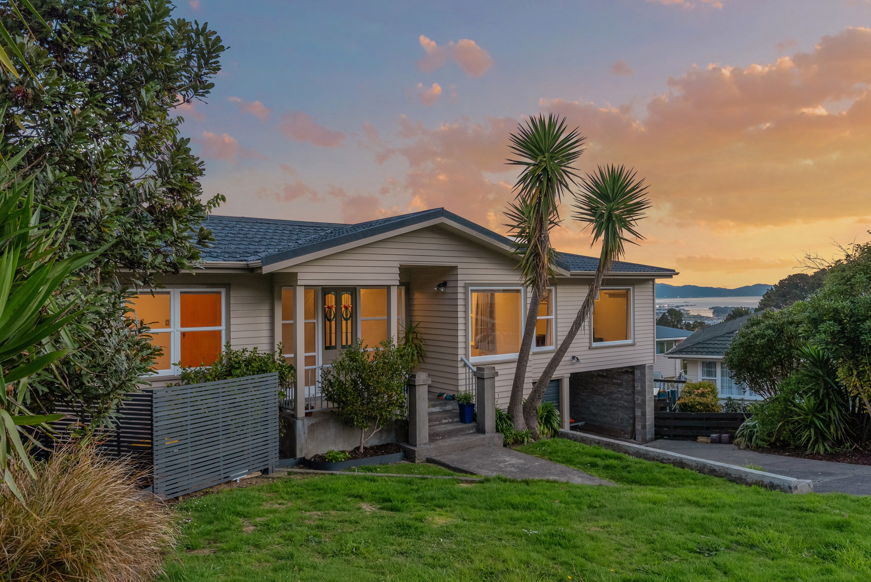 104 Tirohanga Road, Tirohanga, Lower Hutt City