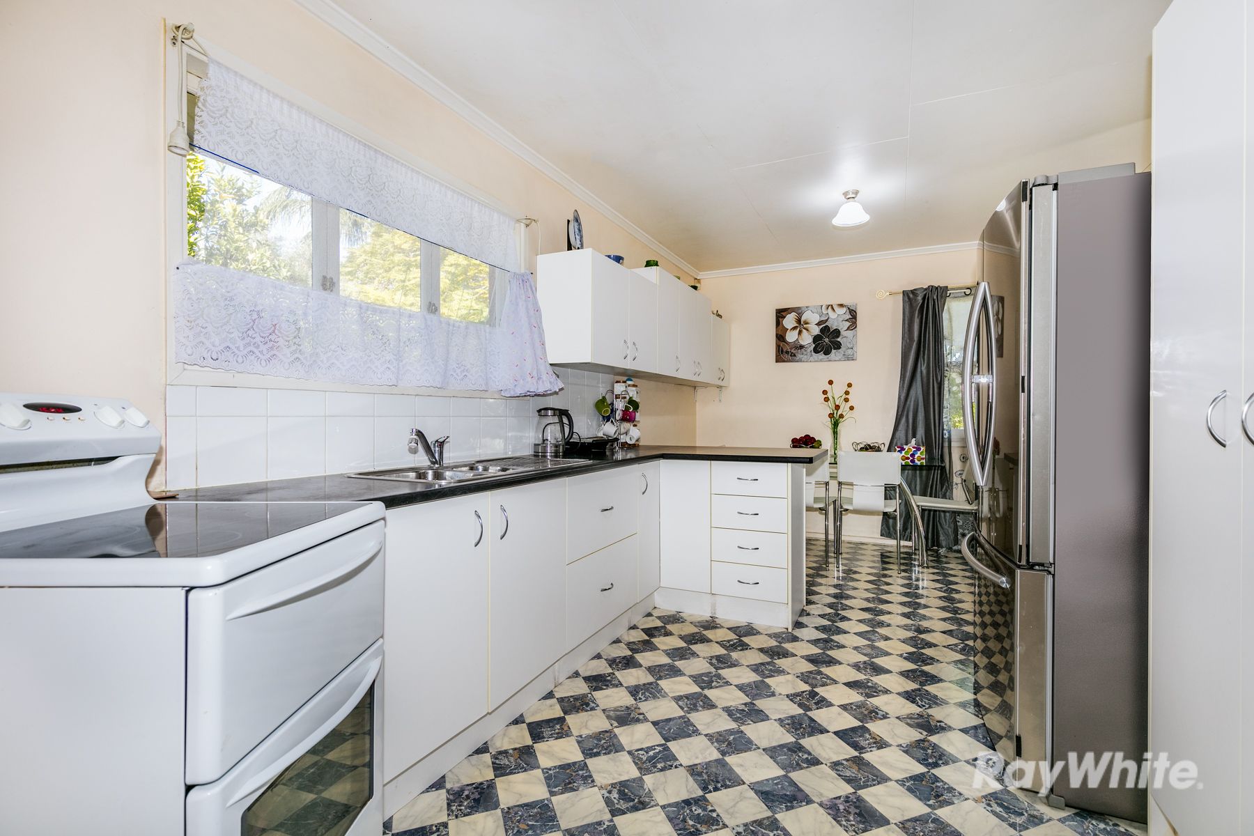 24 Jacaranda Avenue, Logan Central, QLD 4114