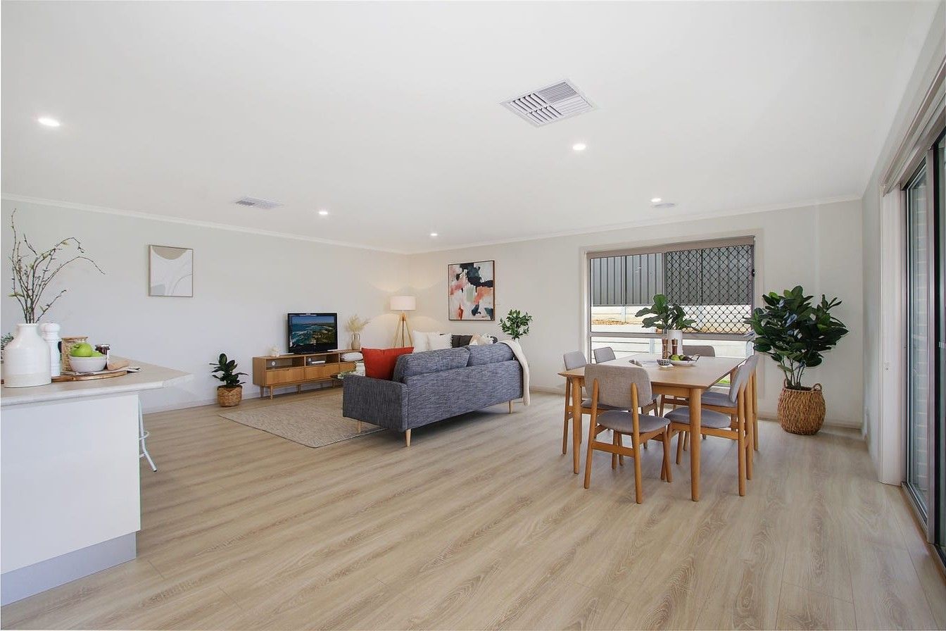 18 O'Keefe Street — photo 13 of 17
