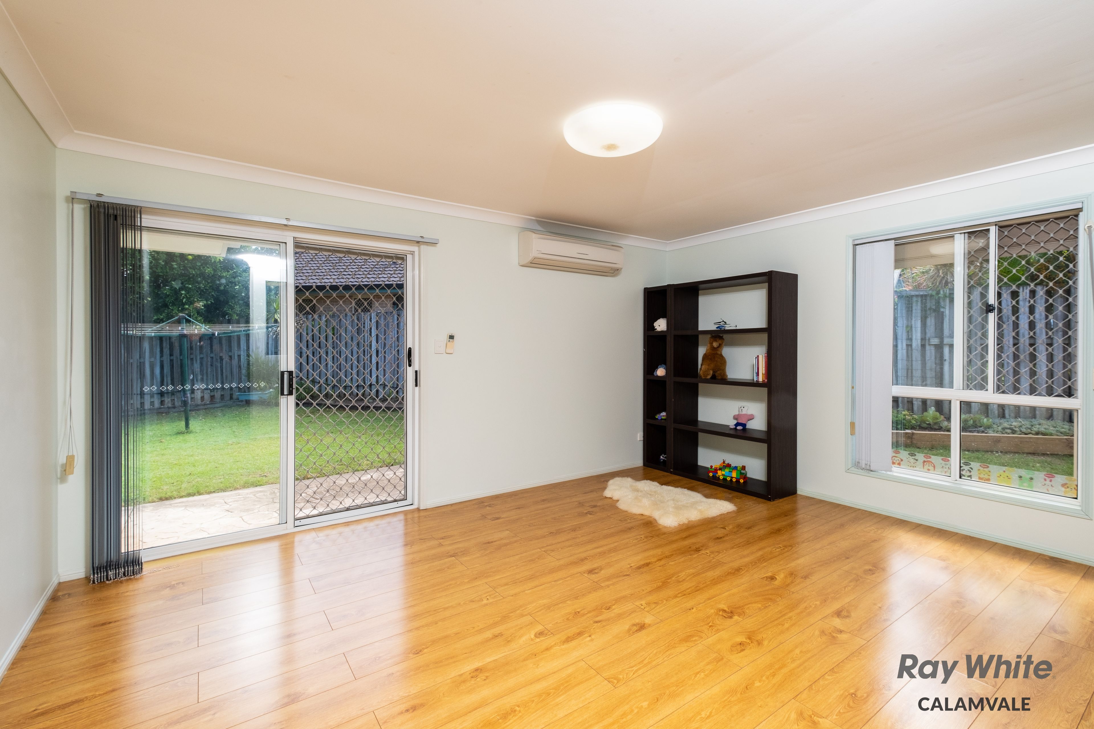 6 Vanda Close — photo 7 of 22
