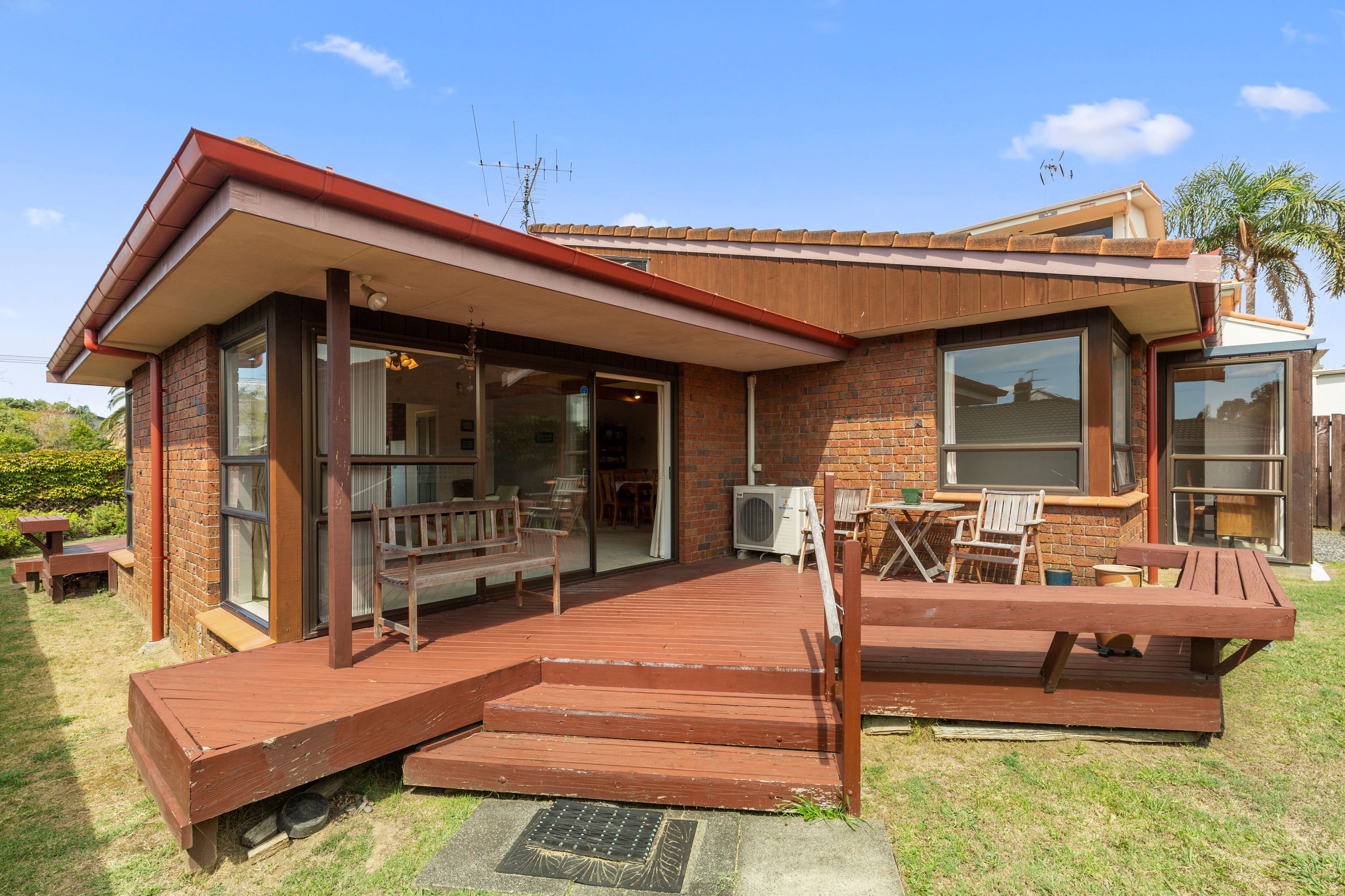 1/4 Ocean View Road, Milford, North Shore City