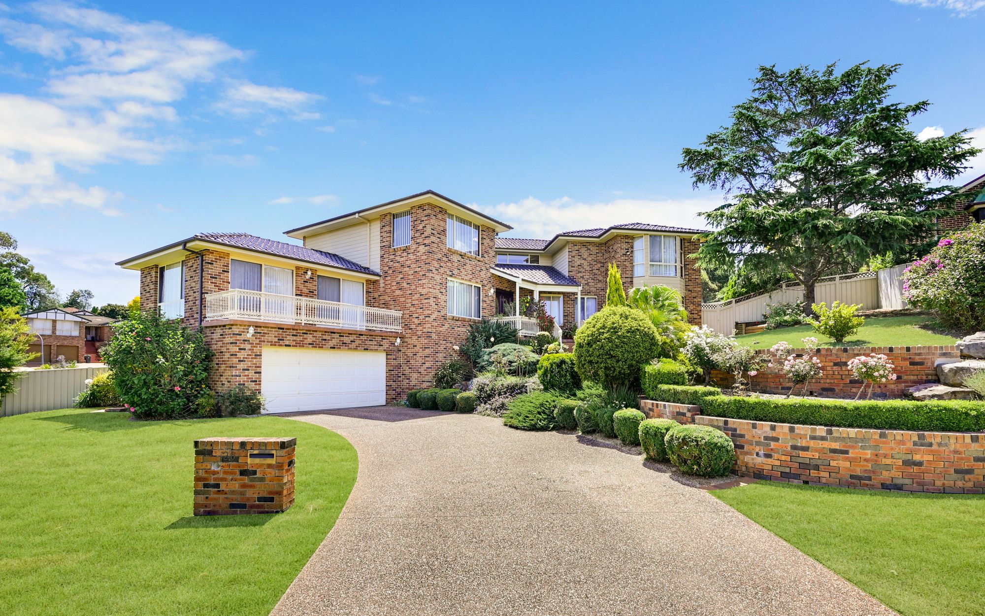 28 Figtree Crescent, Glen Alpine, NSW 2560