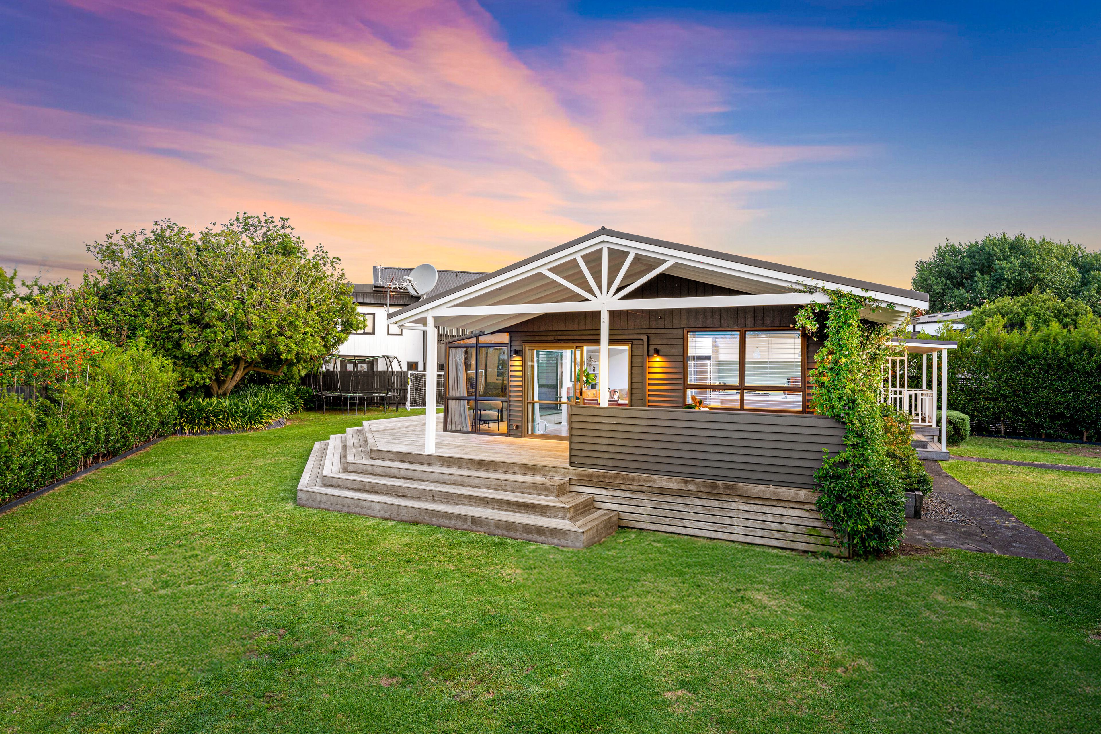 20 House Avenue, Mangere Bridge, Manukau City