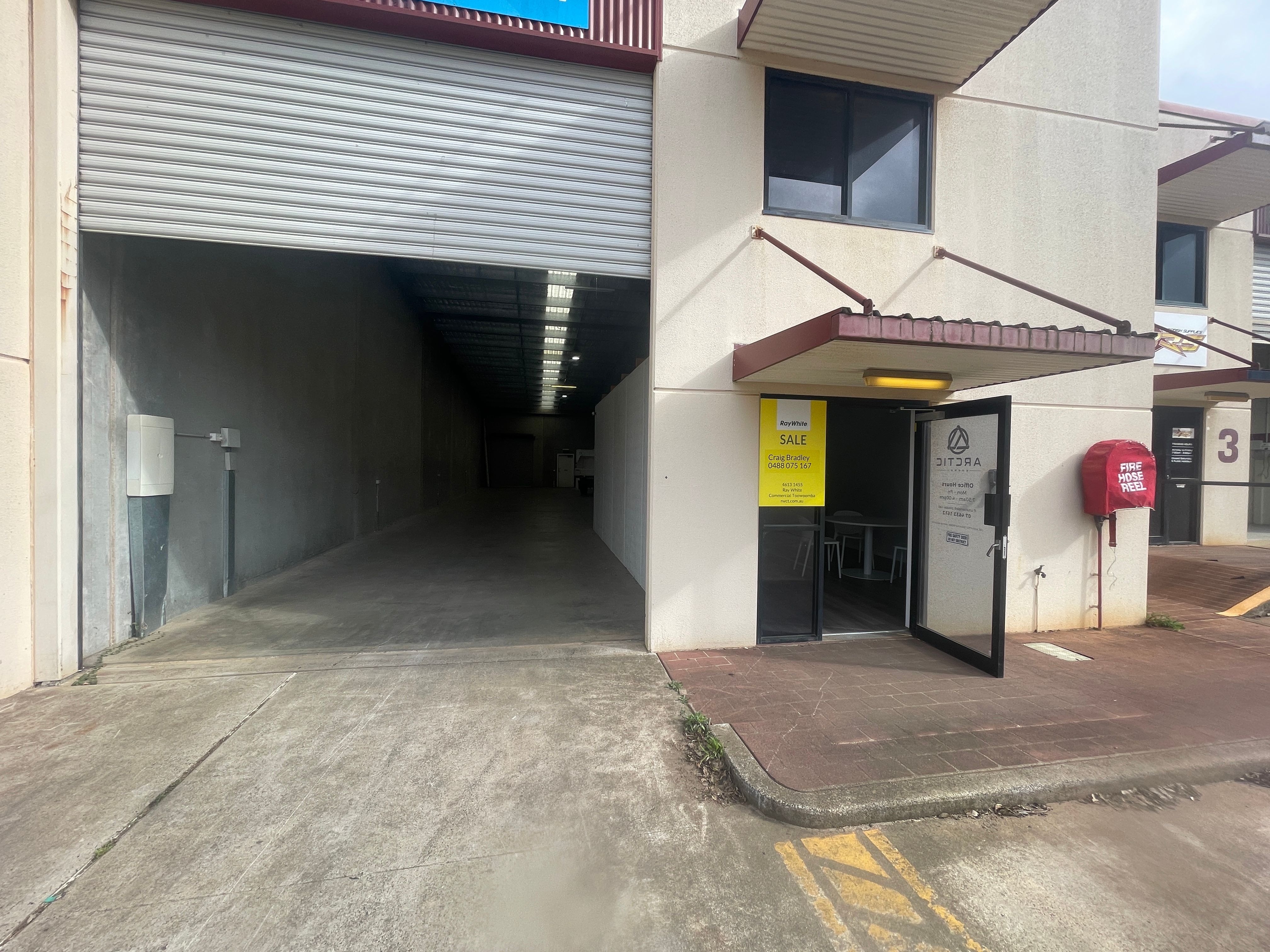 Unit 2/14 Civil Court, Harlaxton, QLD 4350