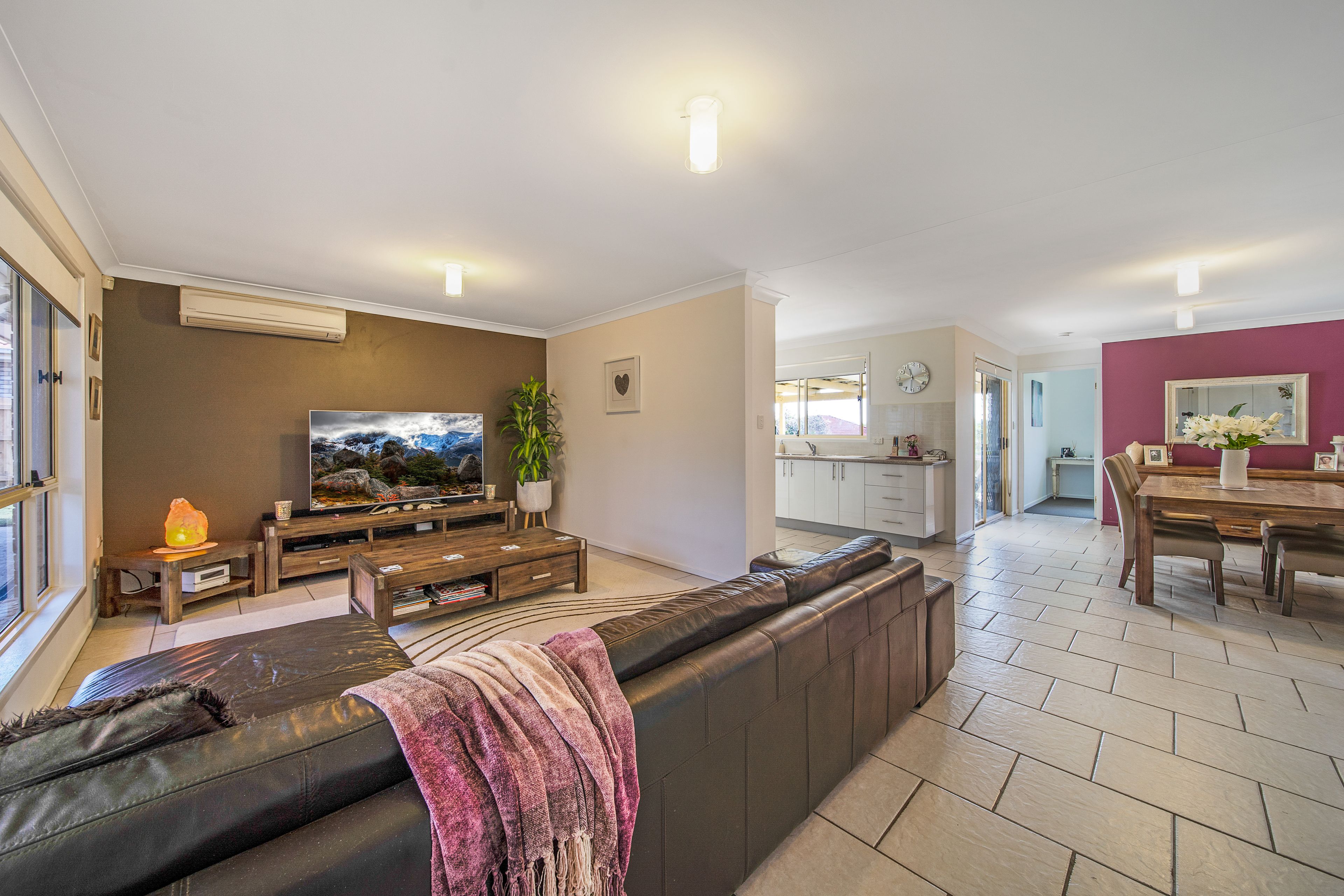 19 Sandra Ann Drive, Edens Landing, QLD 4207