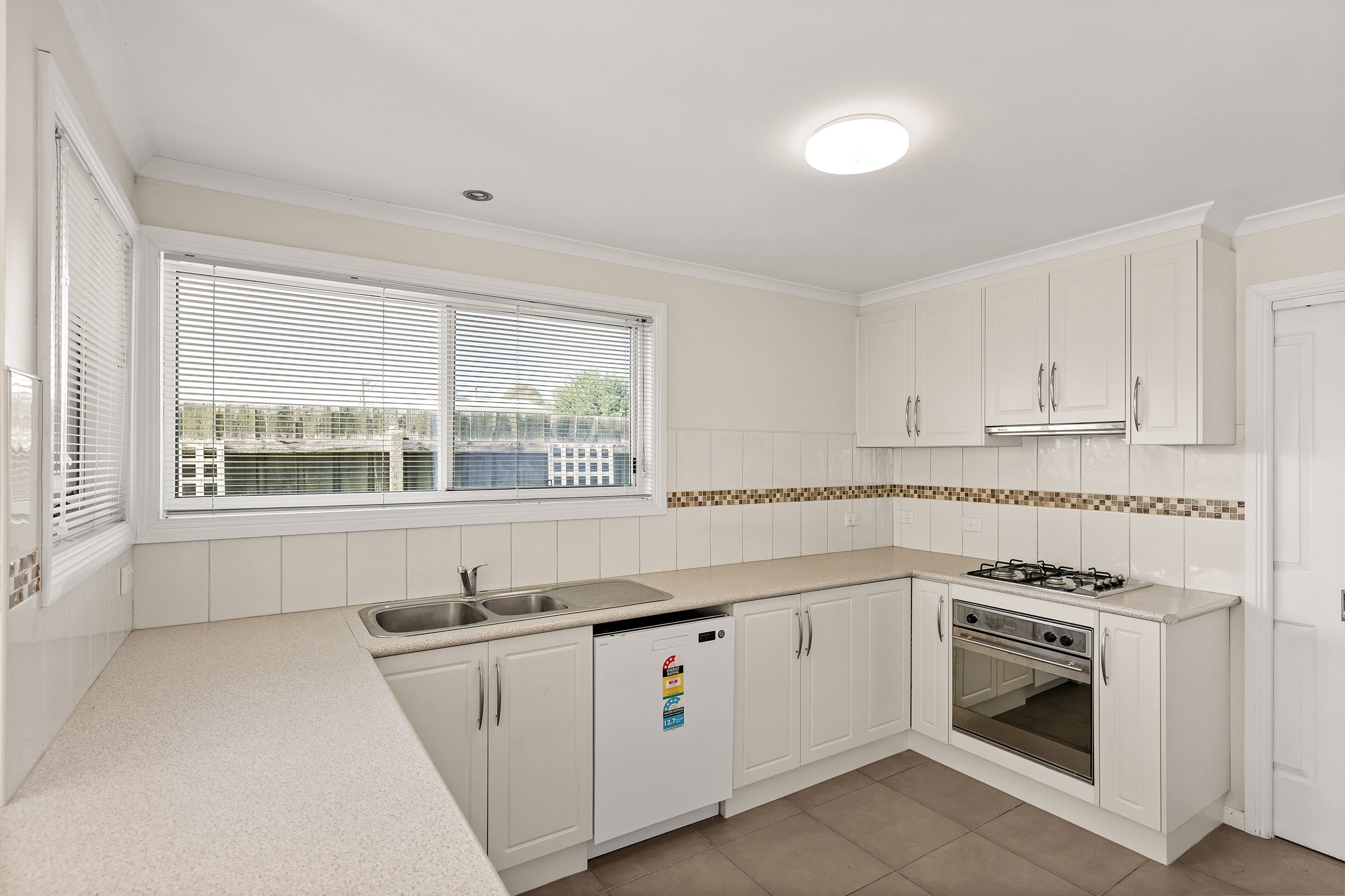 33 Lansell Road — photo 3 of 14