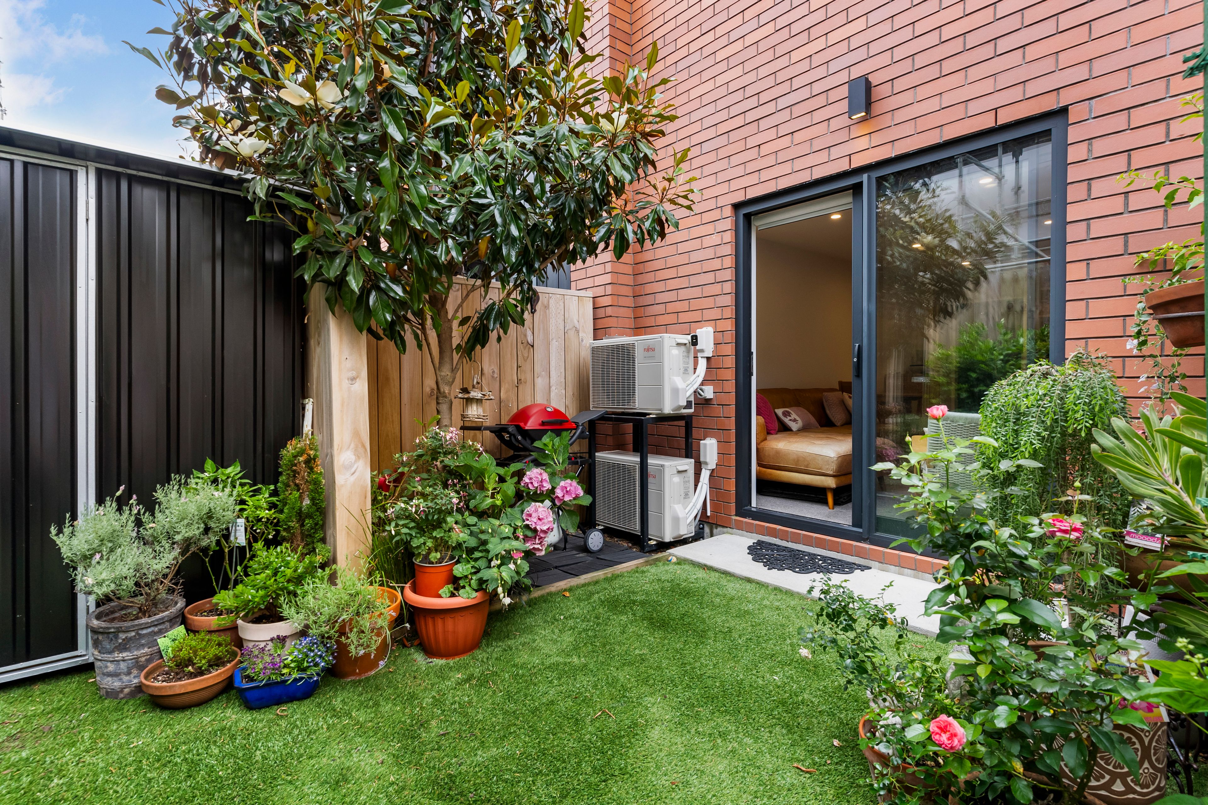 10/10 Yeovil Road, Te Atatu Peninsula, Waitakere City