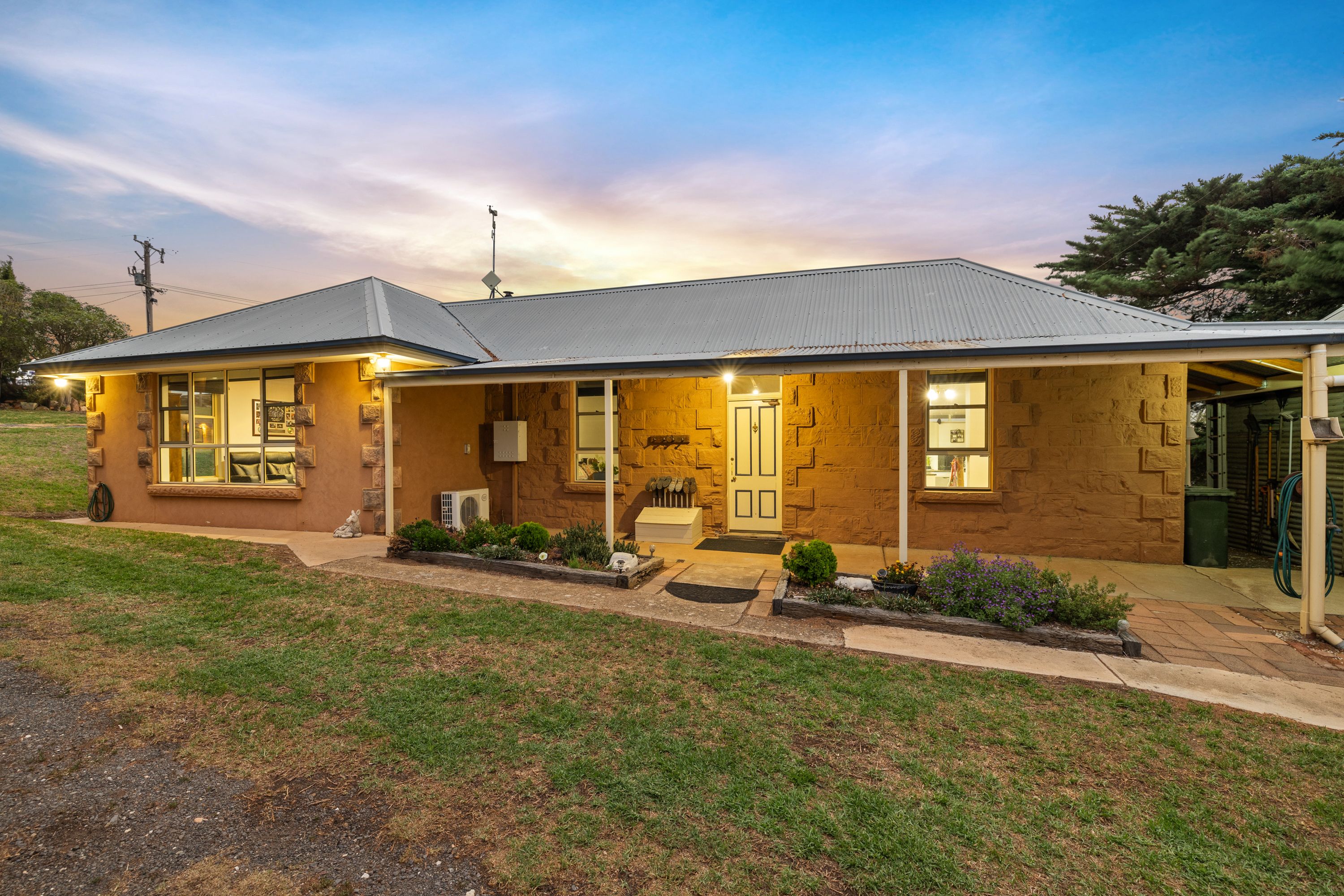 36 Dicksons Road — photo 15 of 30