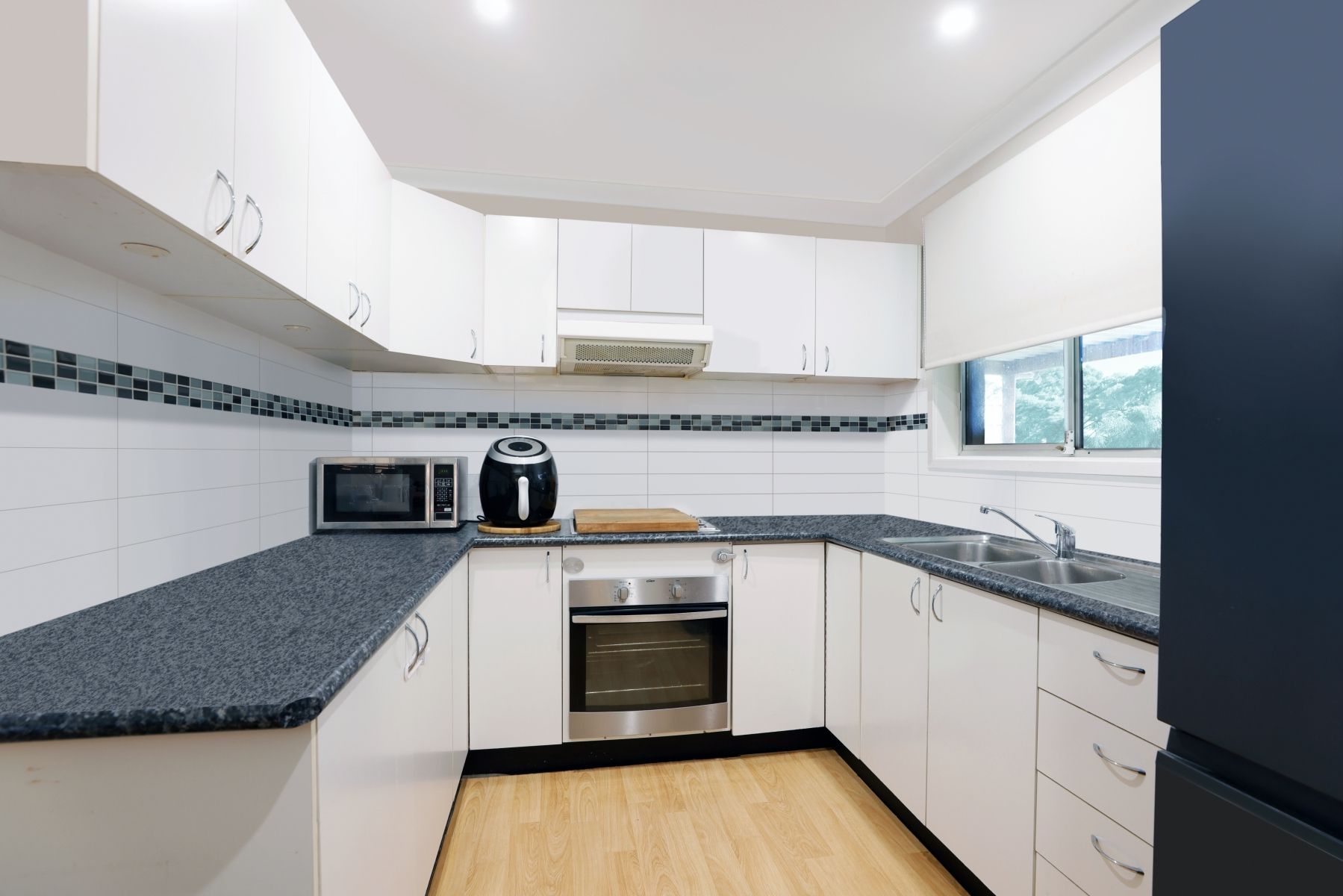 10 & 10A Olliver Crescent, St Clair, NSW 2759