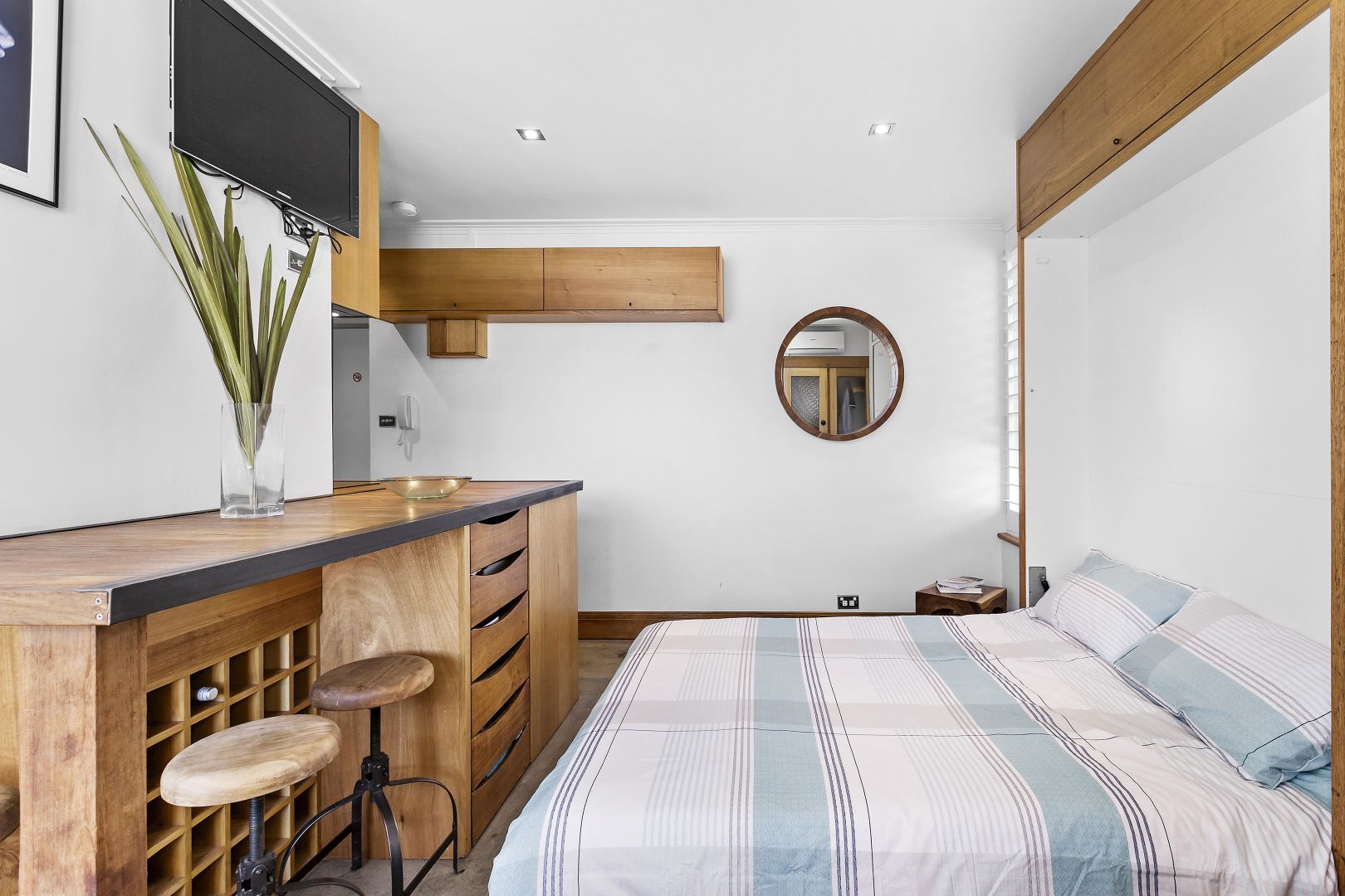 208/25 Hotham Street, East Melbourne, VIC 3002