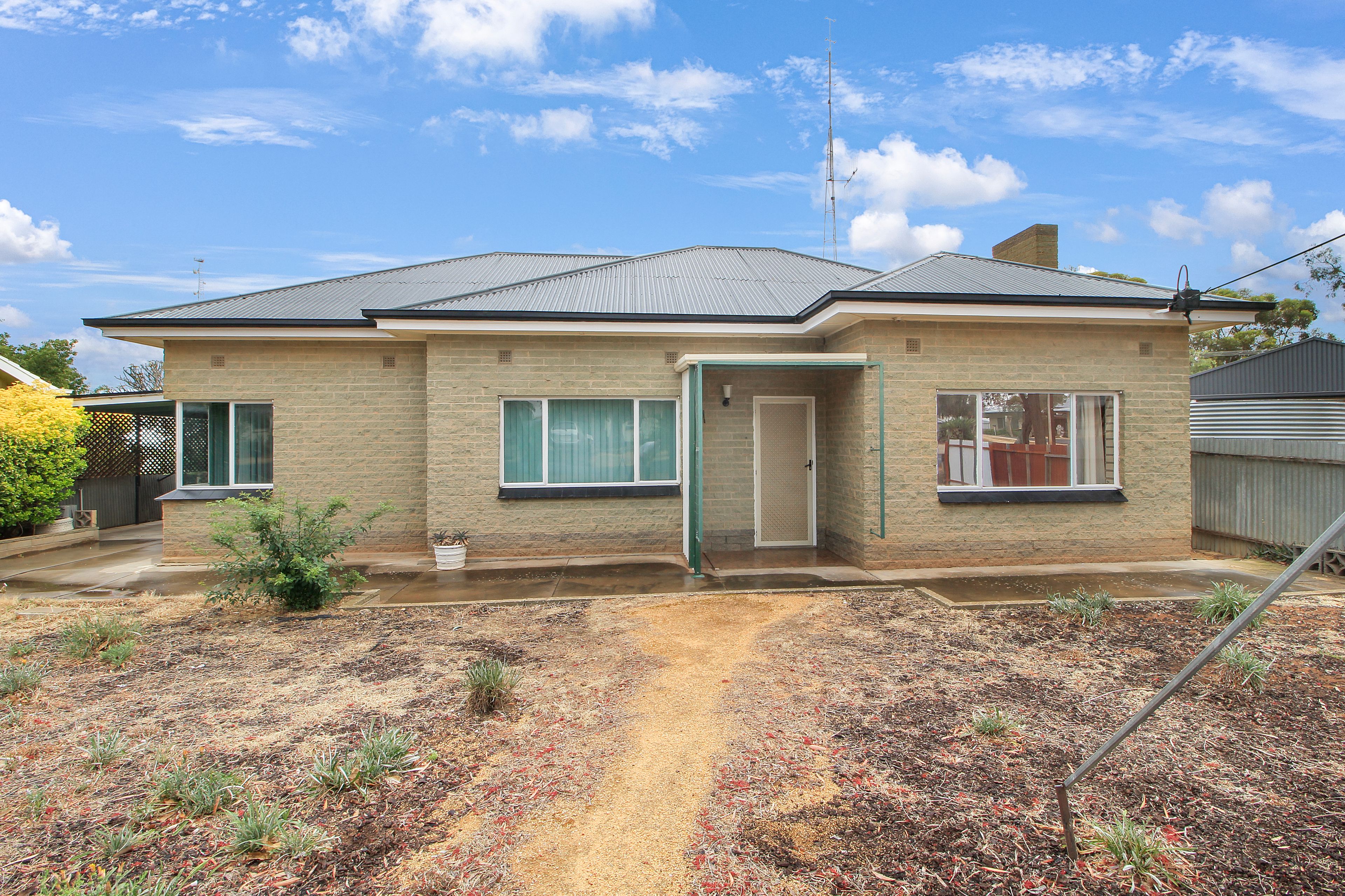 10 Clark Street, Berri SA 5343