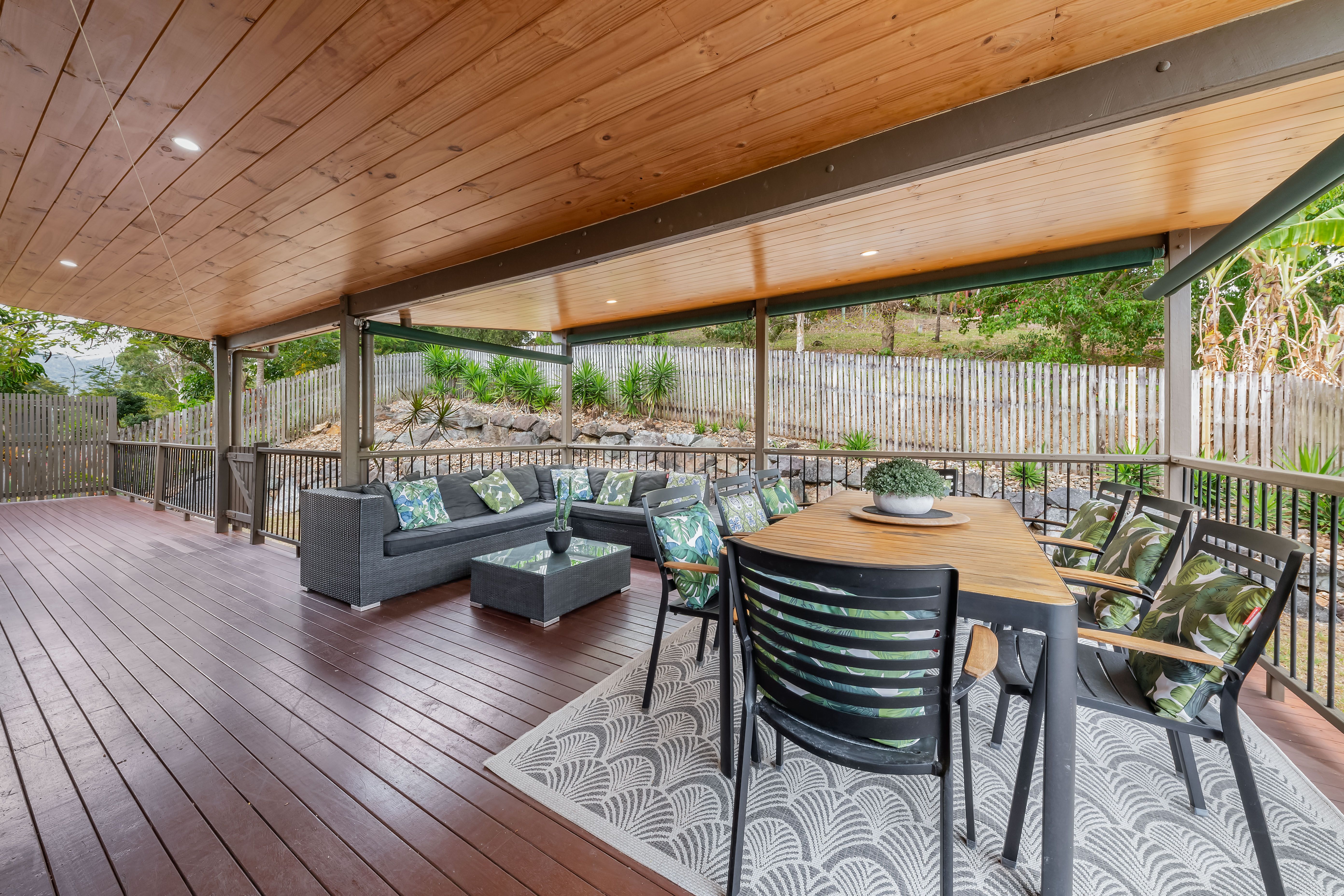 10 Grace Avenue — photo 4 of 24