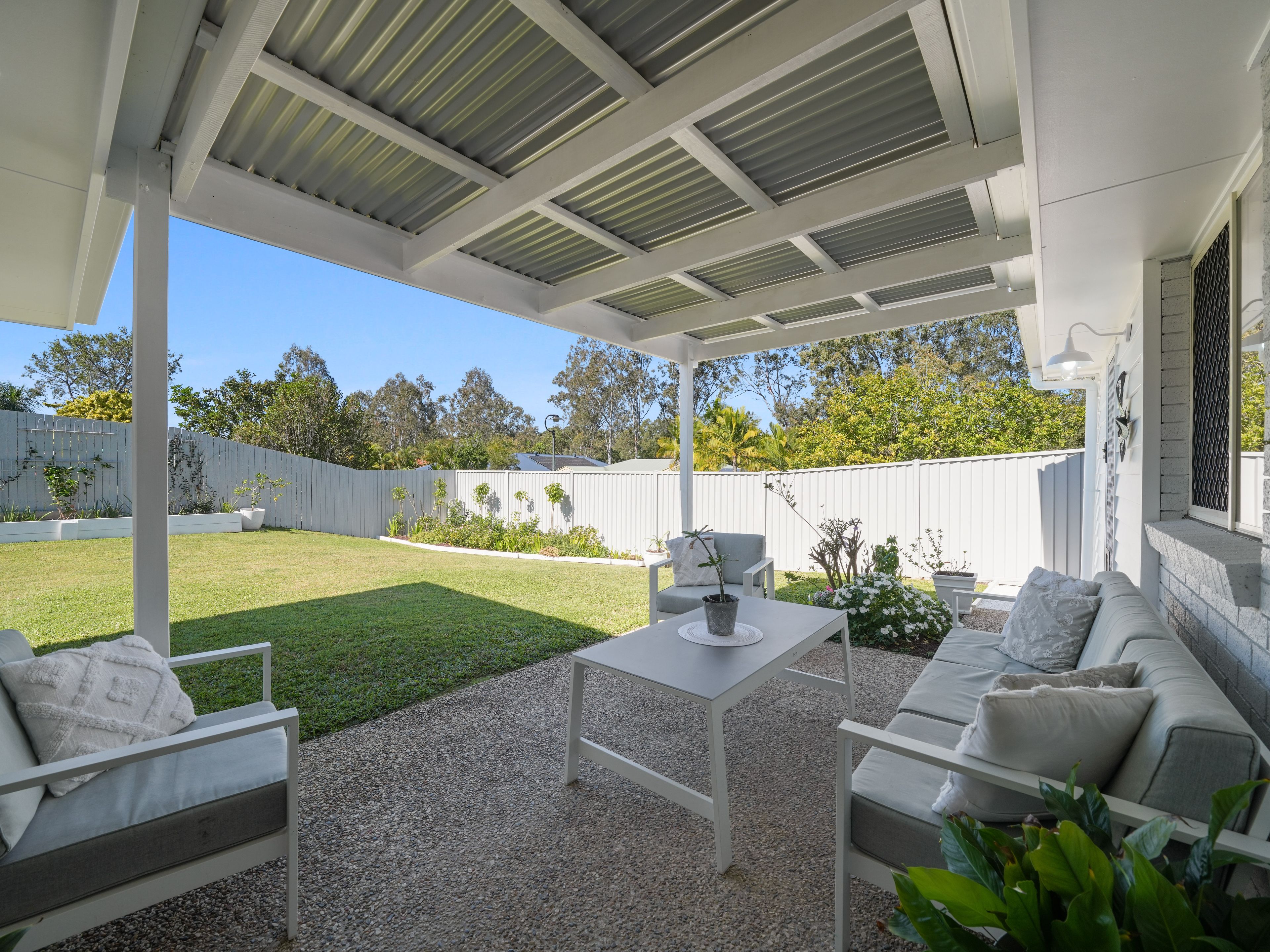 40 Hawkes Avenue — photo 15 of 19
