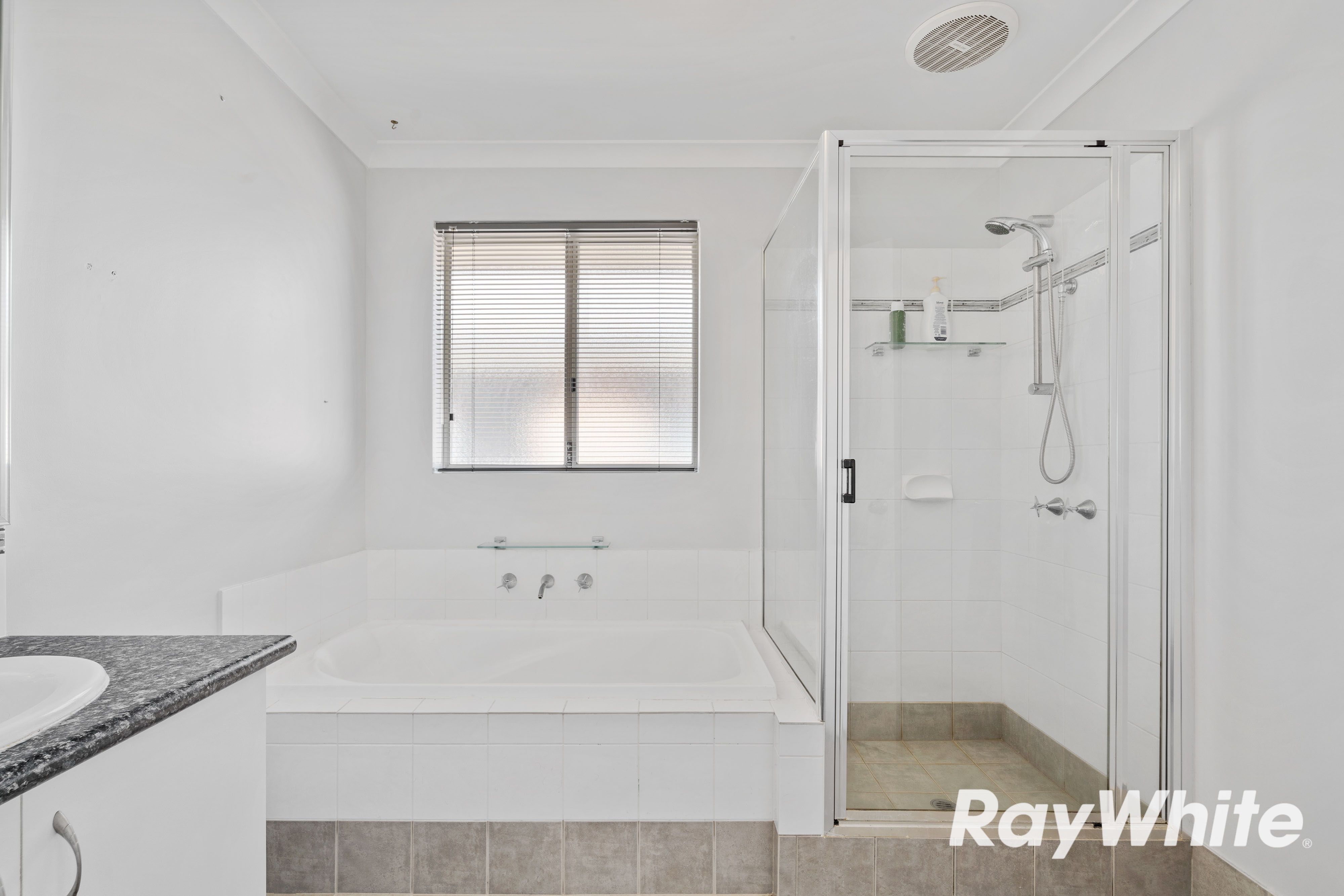 3/8-10 Cooper Street — photo 12 of 16