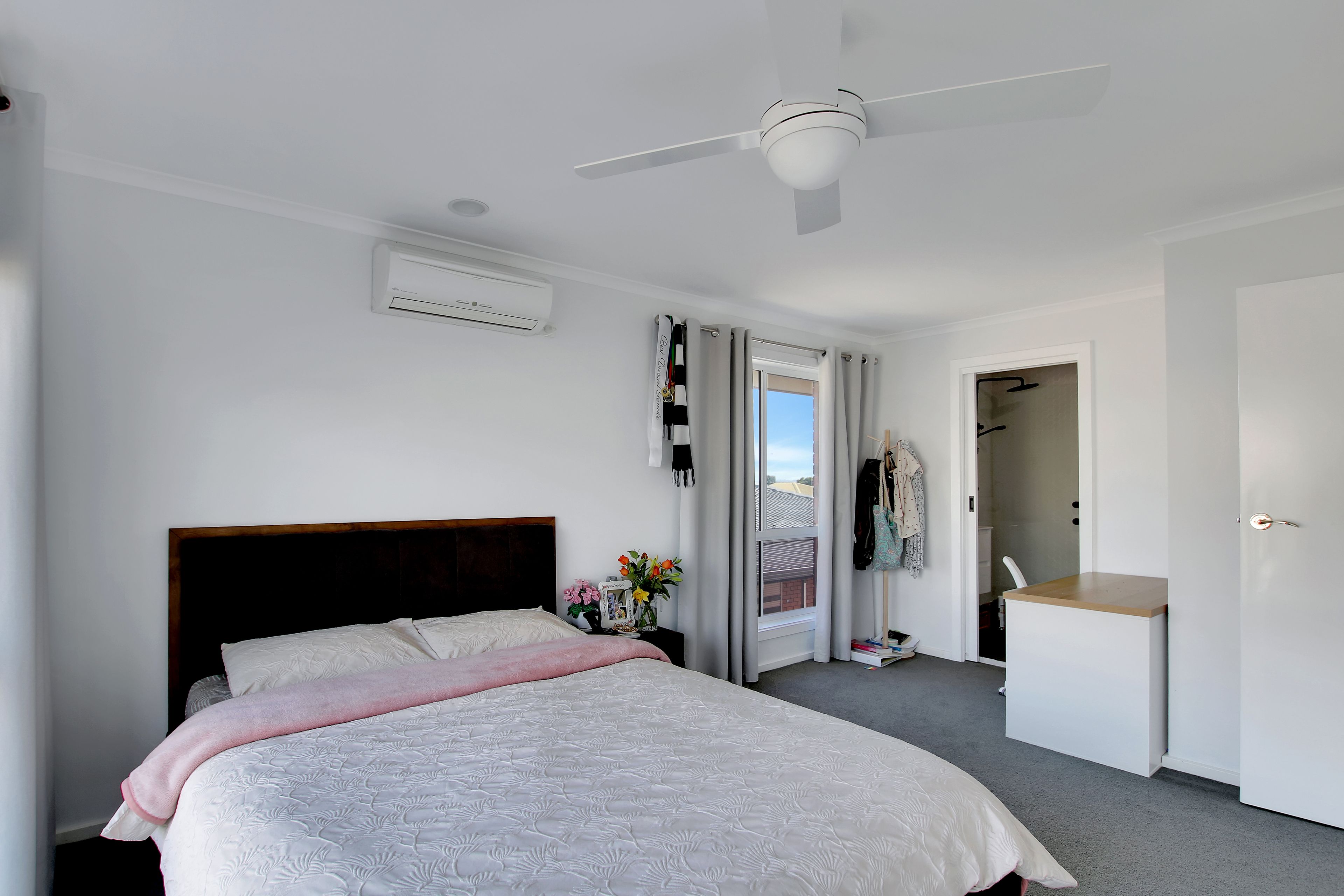 26 Marschall Street — photo 11 of 28