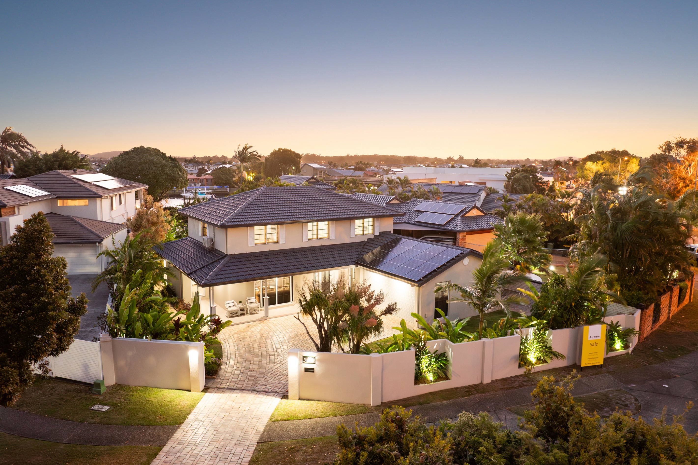 188 Morala Avenue, Runaway Bay, QLD 4216