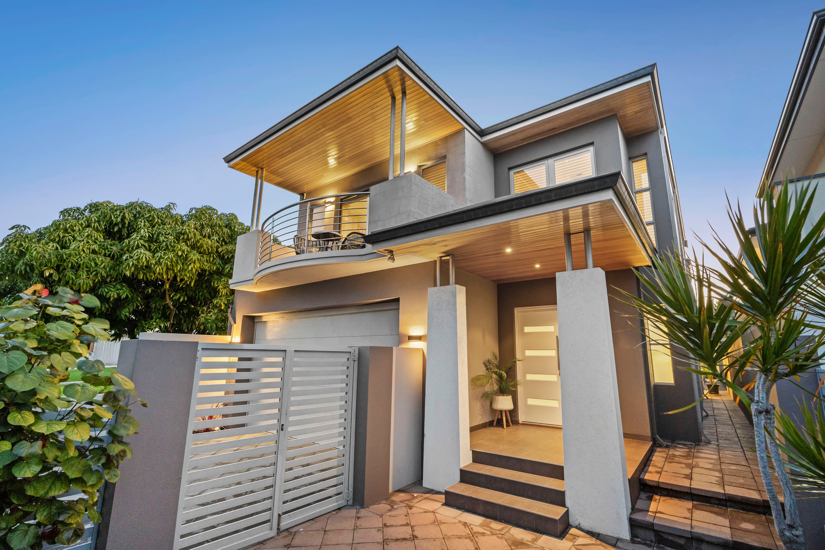 3B Erica Avenue, Mount Claremont, WA 6010