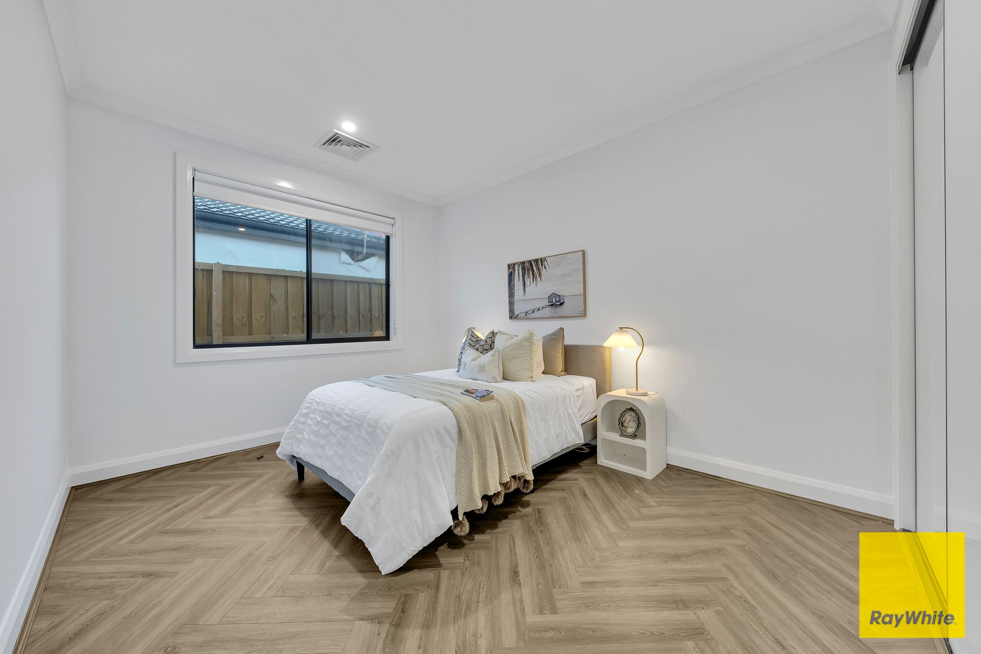 18 Lowland Crescent — photo 10 of 23