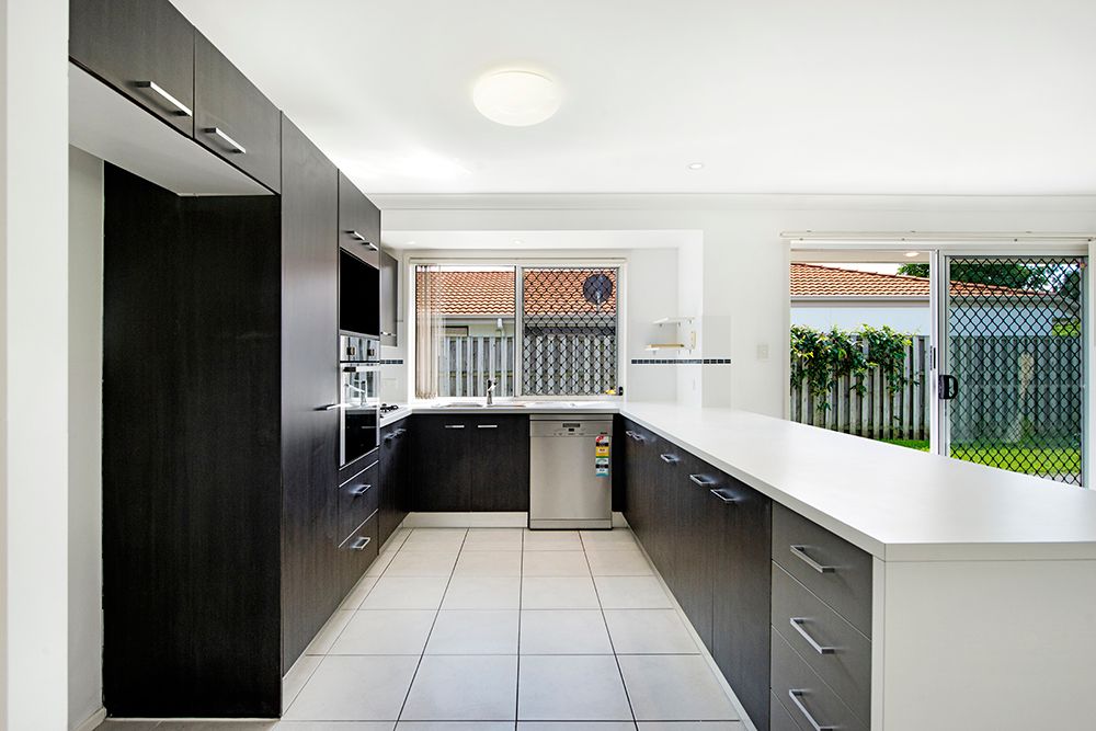 8 Waterlily Circuit, Carseldine, QLD 4034