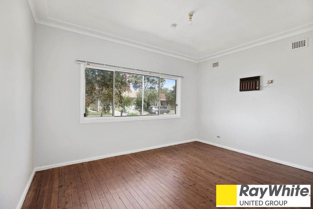 1 White Parade, St Marys, NSW 2760