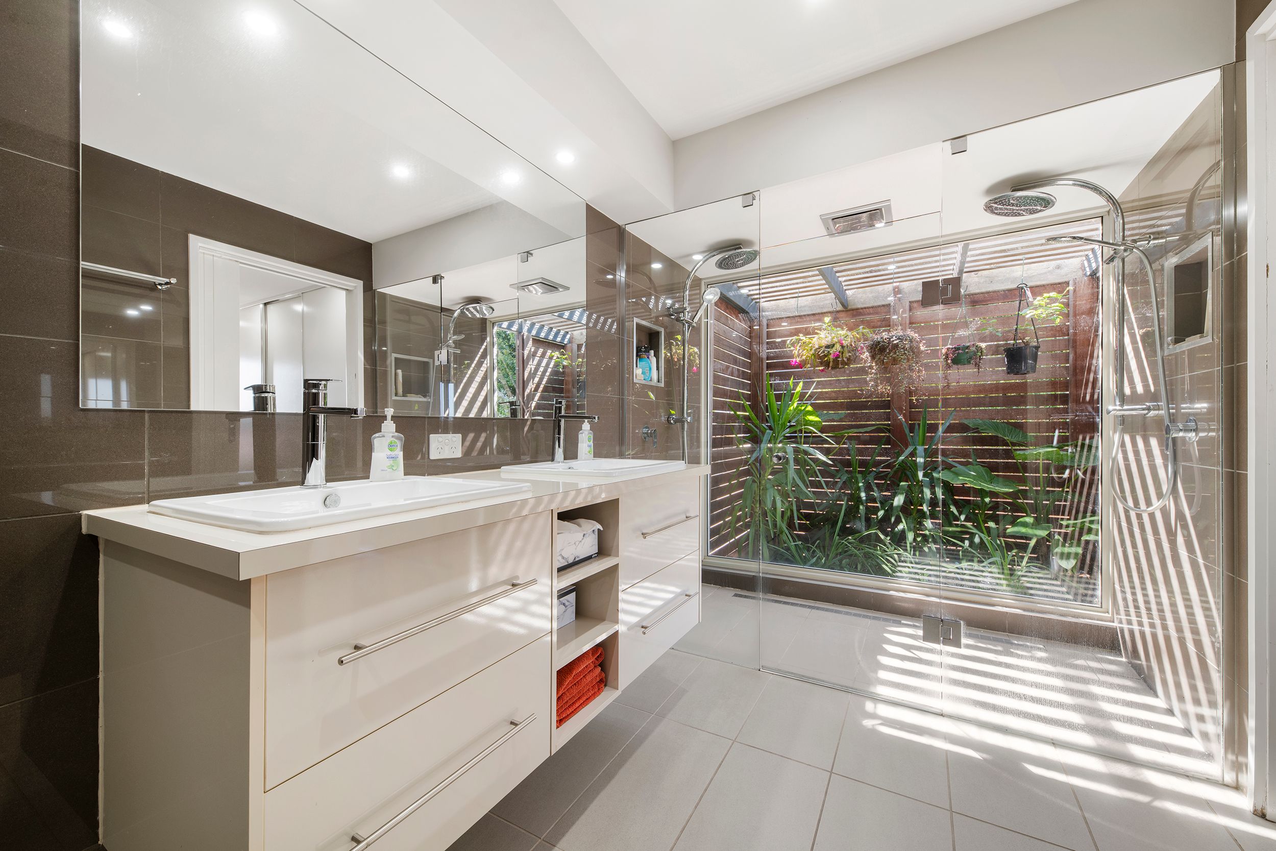 71 Bates Court — photo 11 of 30