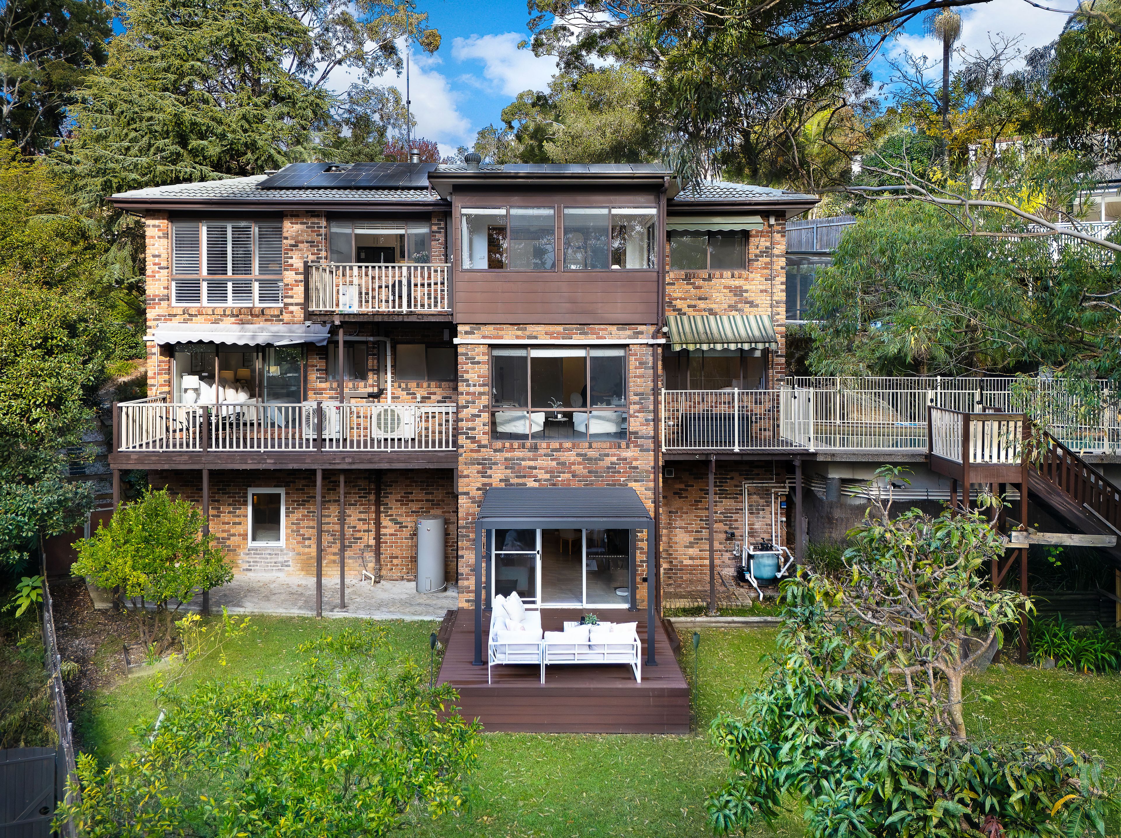 56 Curtin Avenue — photo 8 of 12