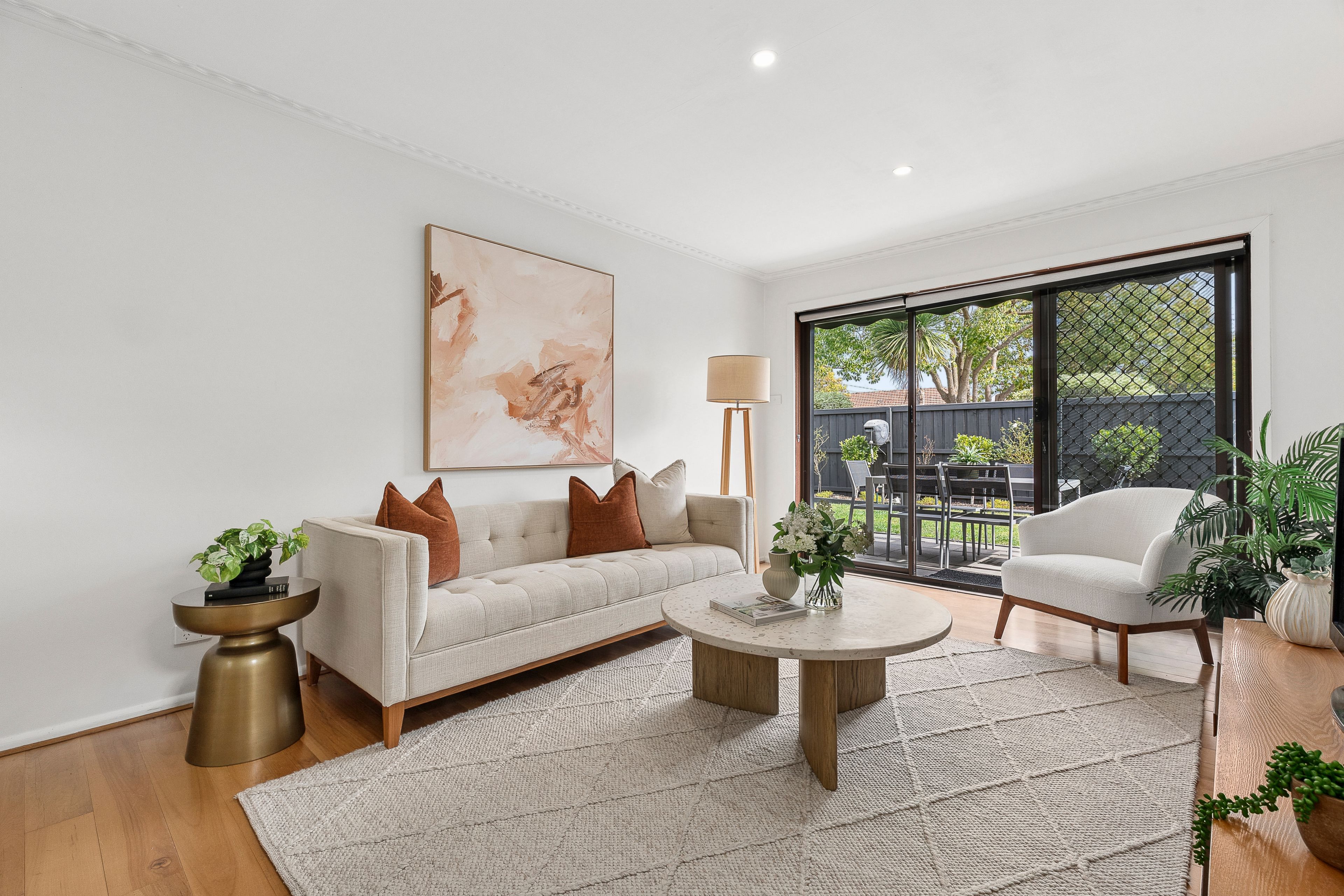 1/12 Hotham Street — photo 3 of 10