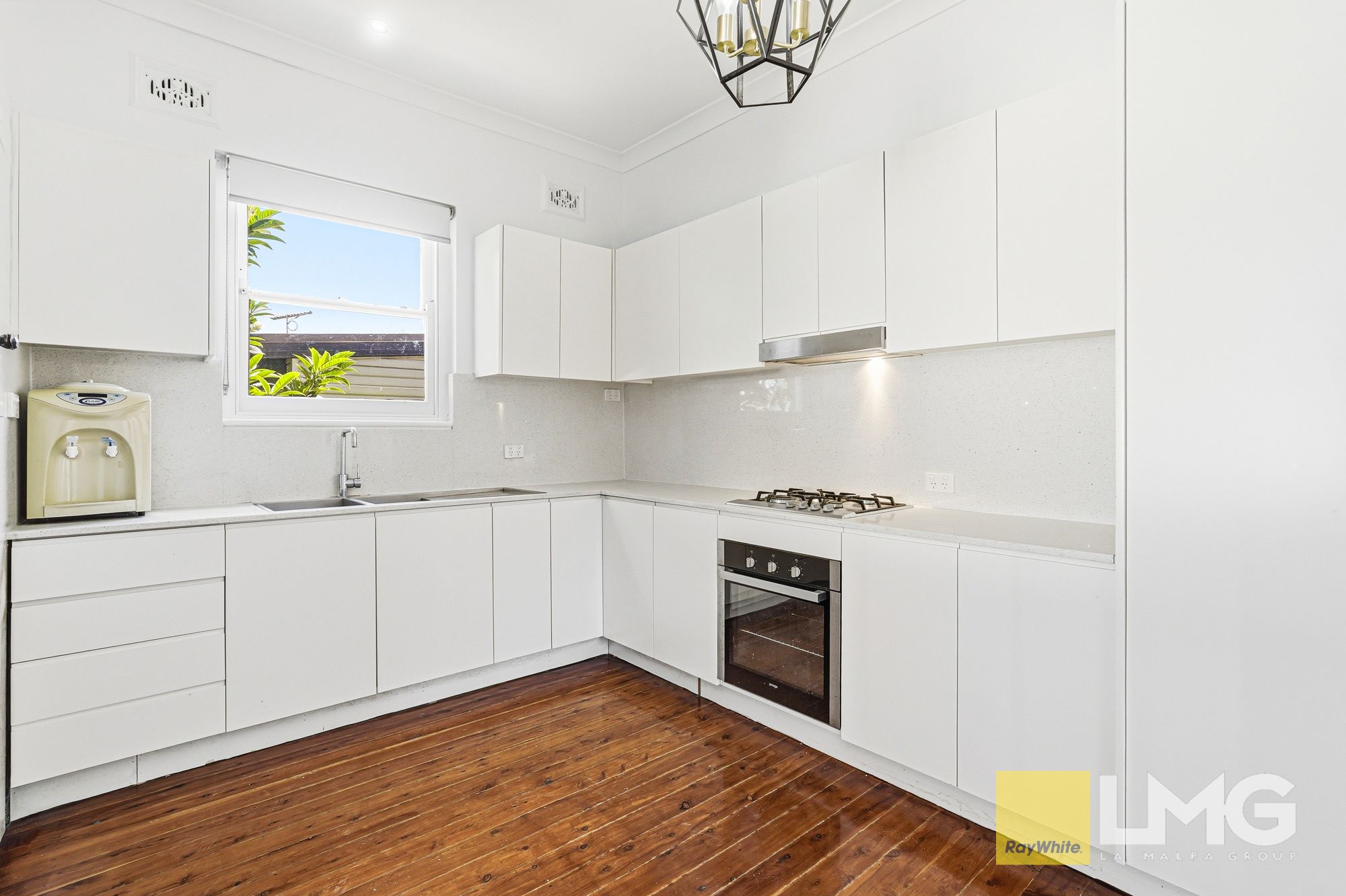 40 Chiswick Road — photo 4 of 30
