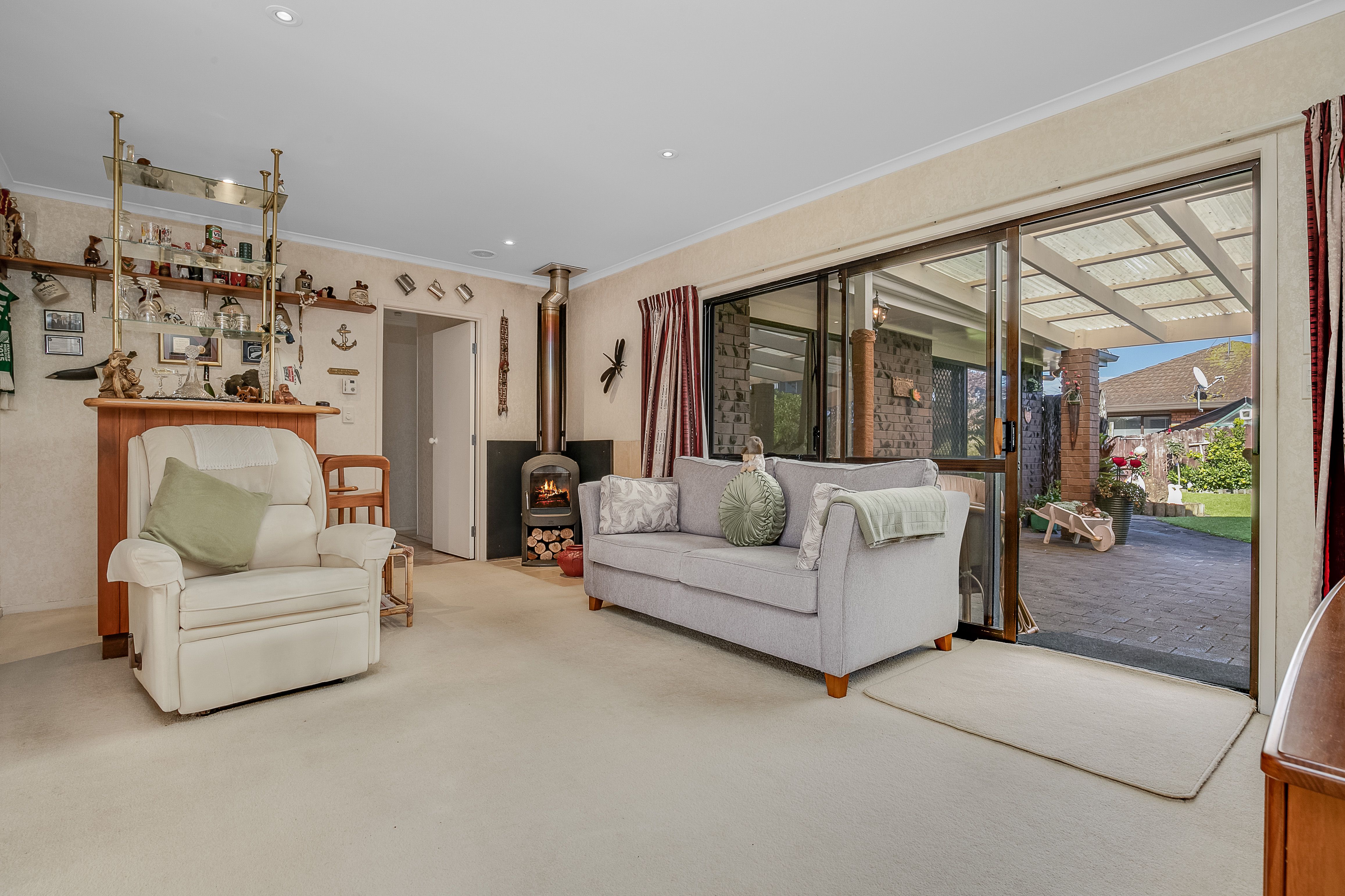 14 St Simon Place, Botany Downs, Manukau City
