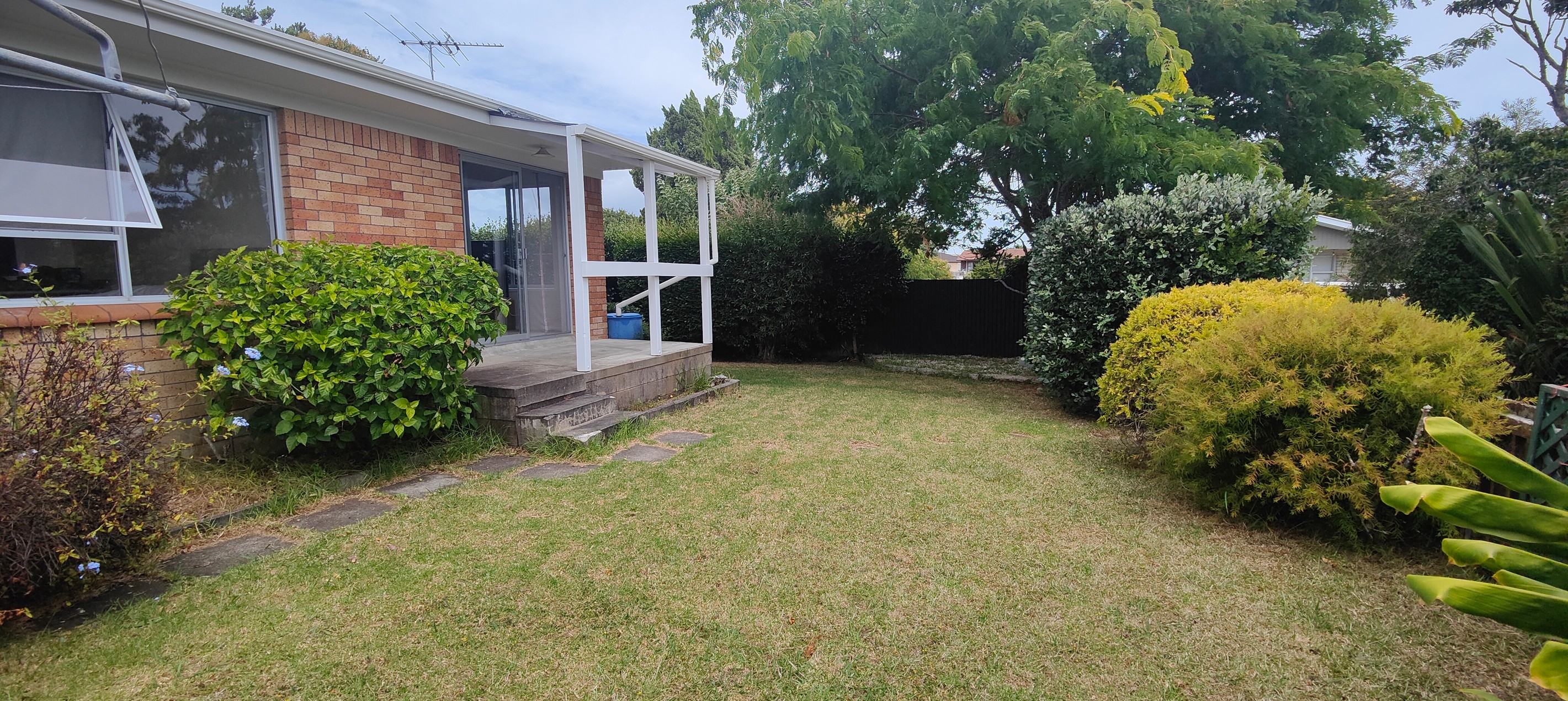 2/4 Abercrombie Street, Howick, Manukau City