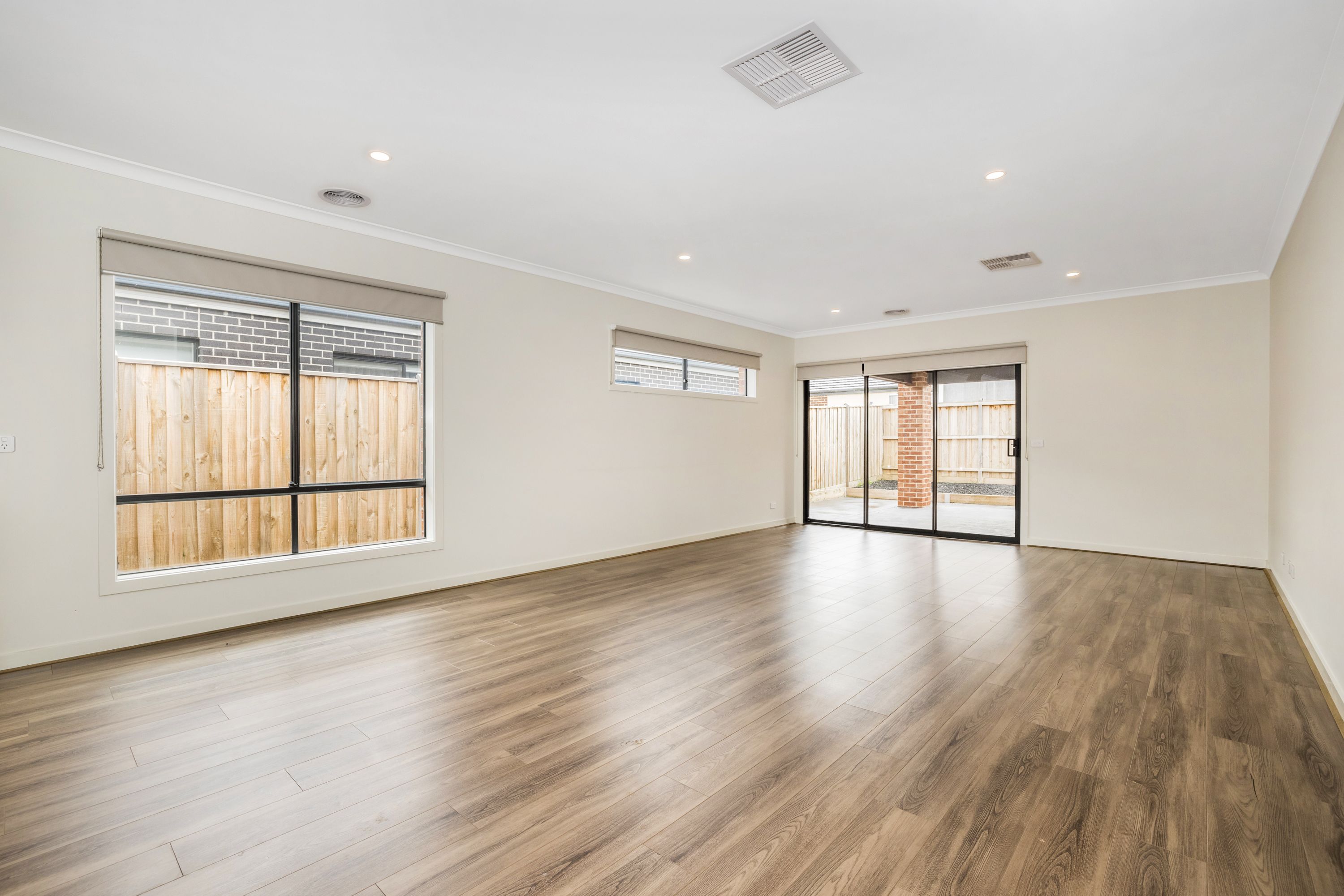 31 Powlett Drive, Clyde, VIC 3978